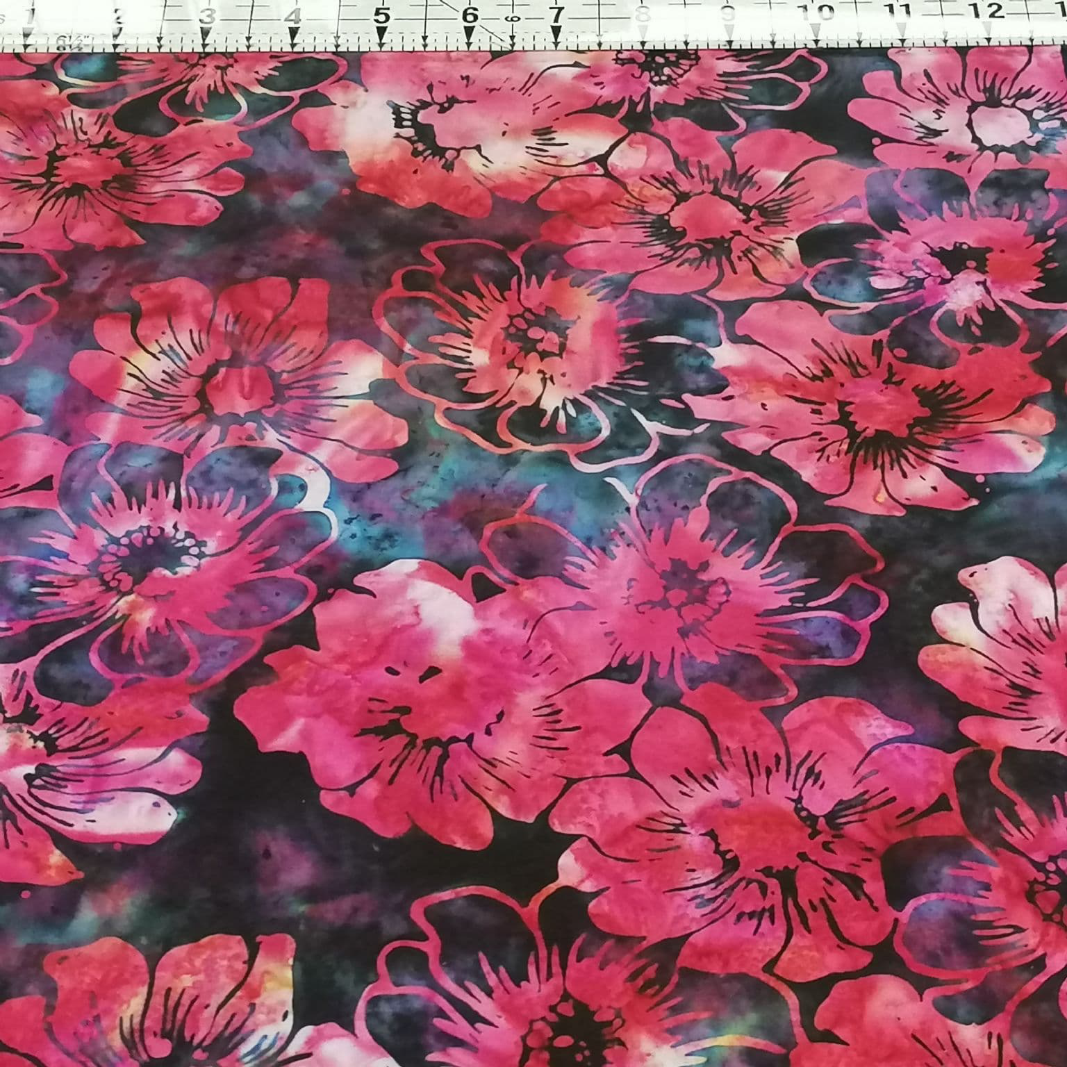 Hoffman - Bali Batiks Handpaints Luau Fuchsia 100% Cotton Fabric