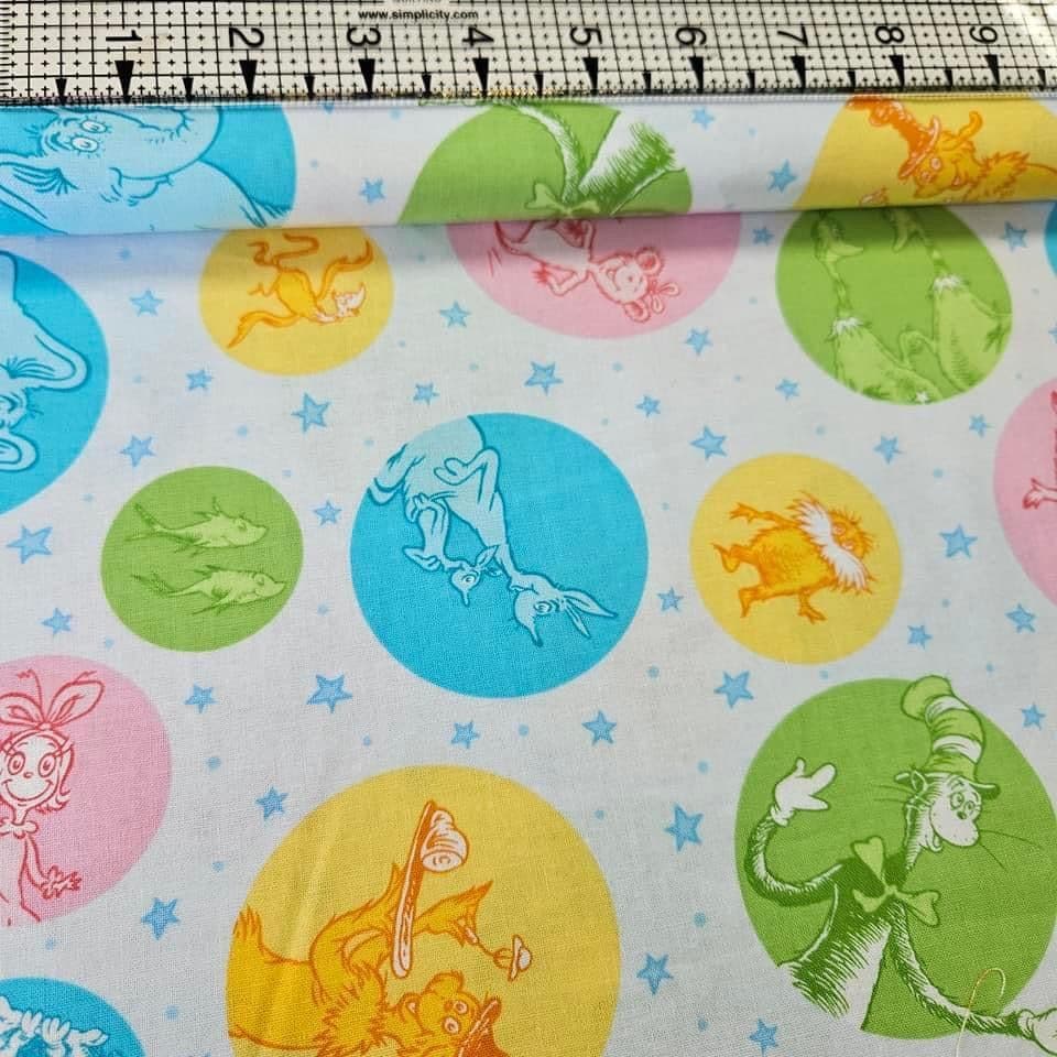 Robert Kaufman - Dr Seuss Celebrate Seuss Circles 12781 100% Cotton Fabric