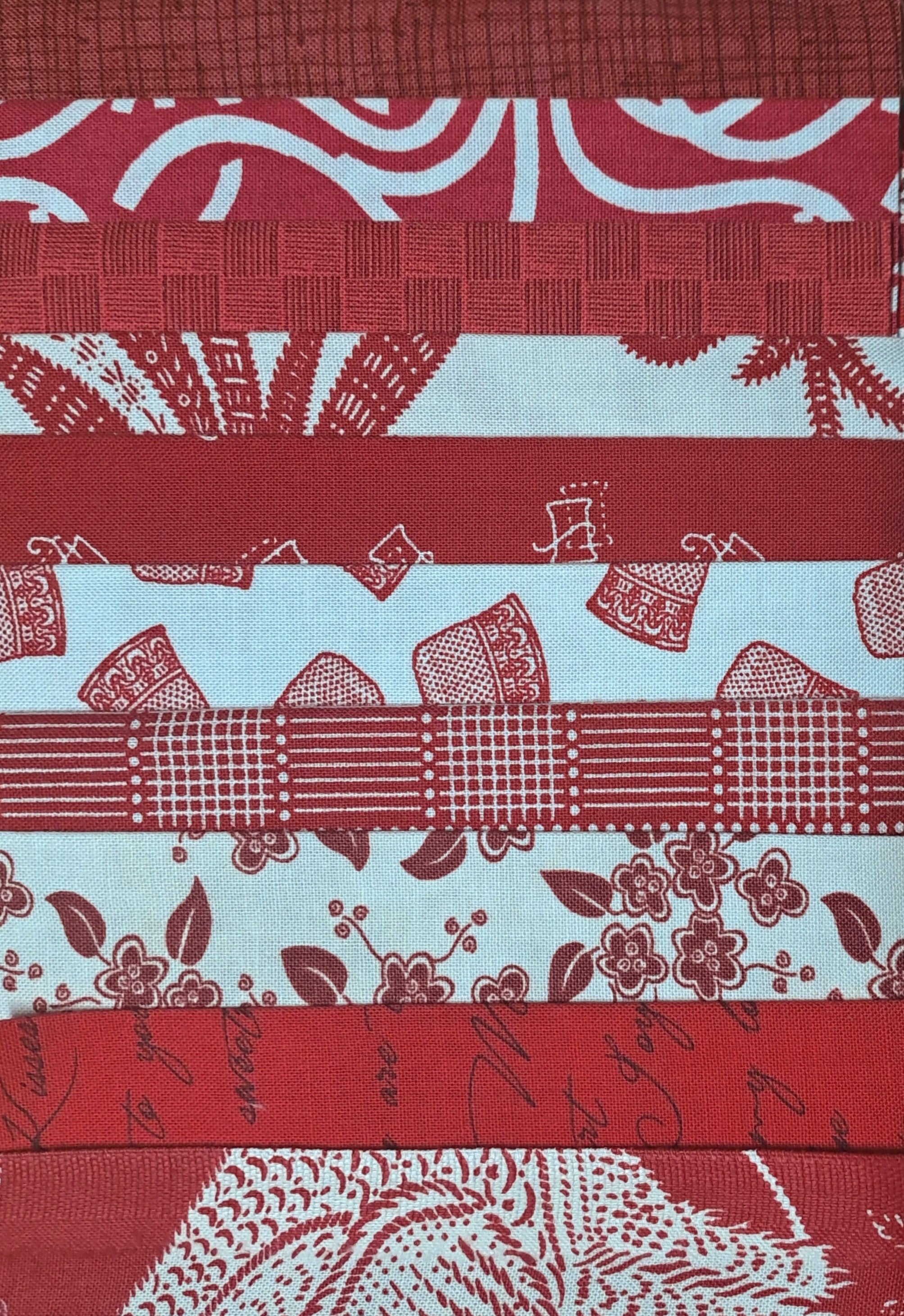 5" Charm Roll - Contemporary Reds