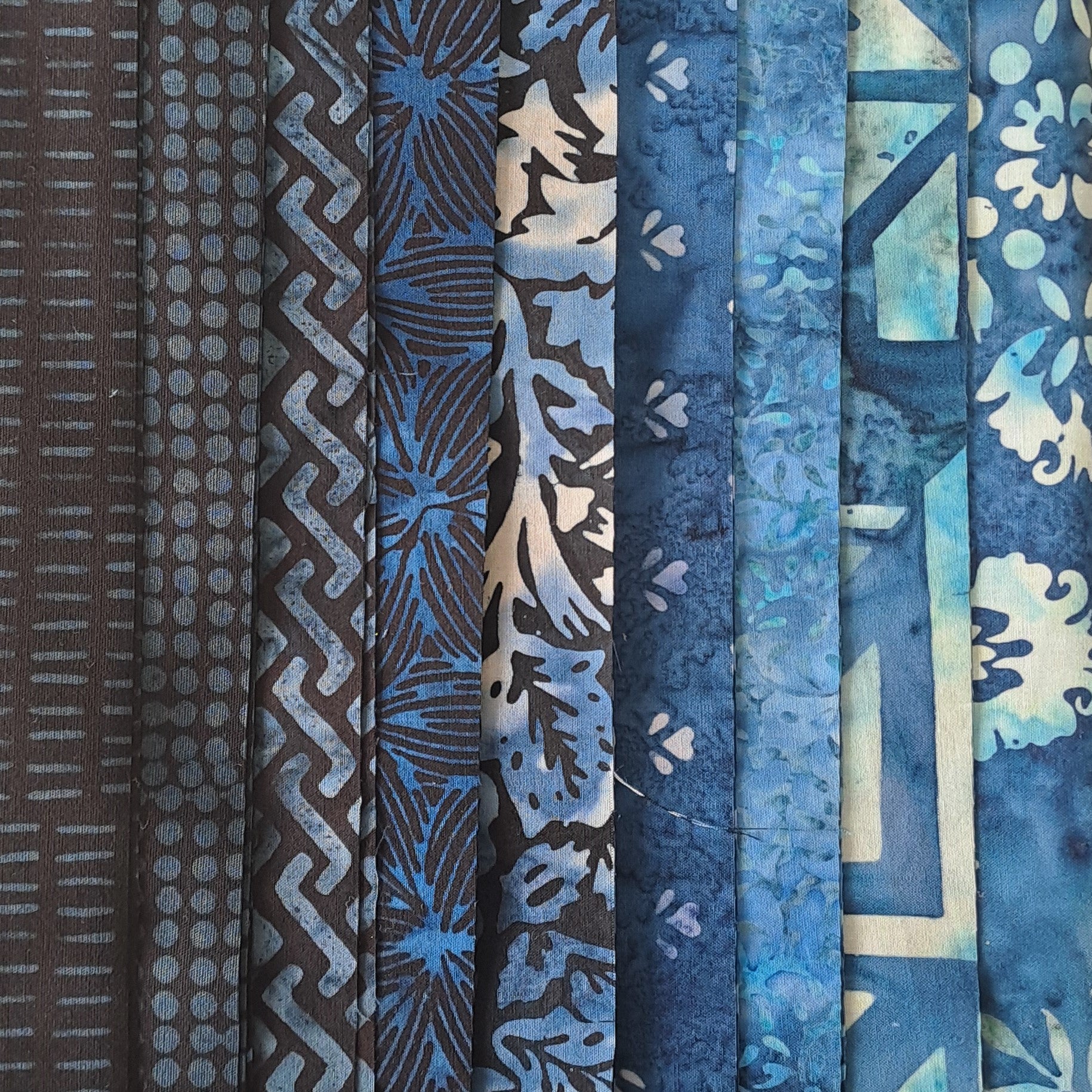Layer Cake - Hoffman Bali Batik Moody Blues - Twenty 10" Squares 100% Cotton Fabric Bundle
