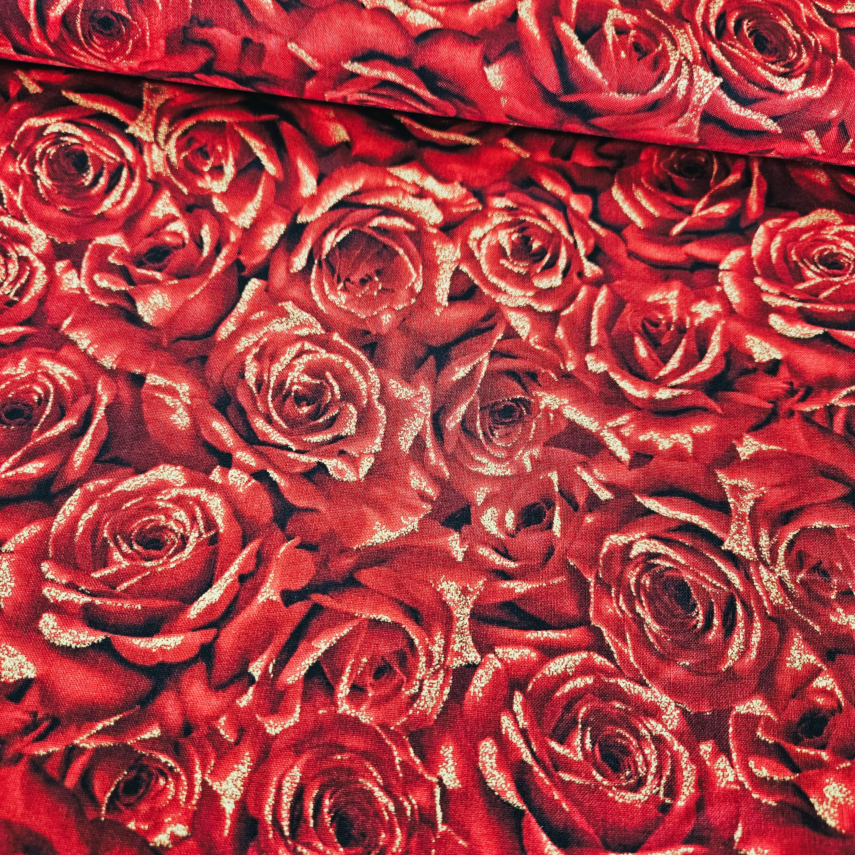 Hoffman - Cardinal Carols Christmas Rose Metallic Red 7630 100% Cotton Fabric
