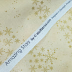 Stof - Amazing Stars Christmas Stars on Cream 100% Cotton Fabric