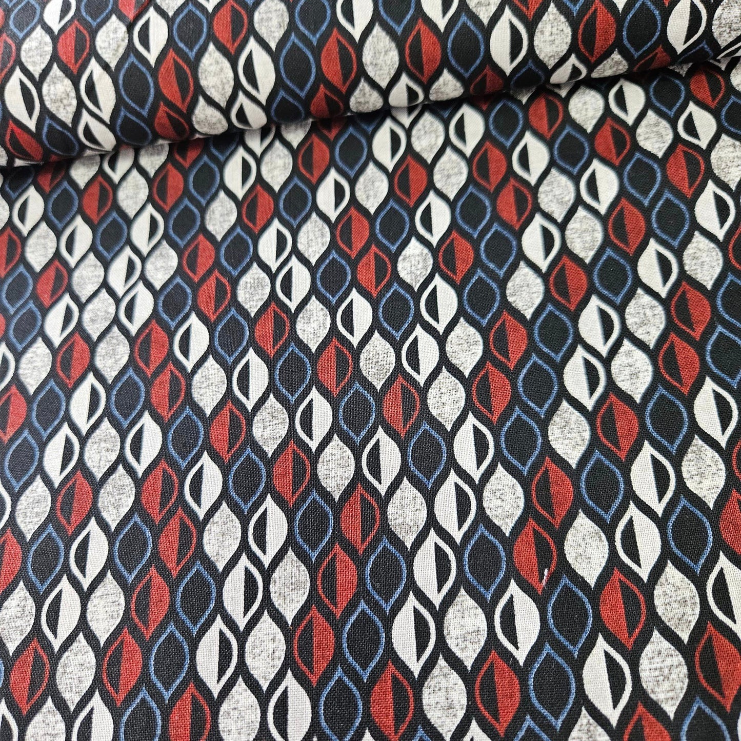 Stof - Retro Vibes Red Black 2 100% Cotton Fabric