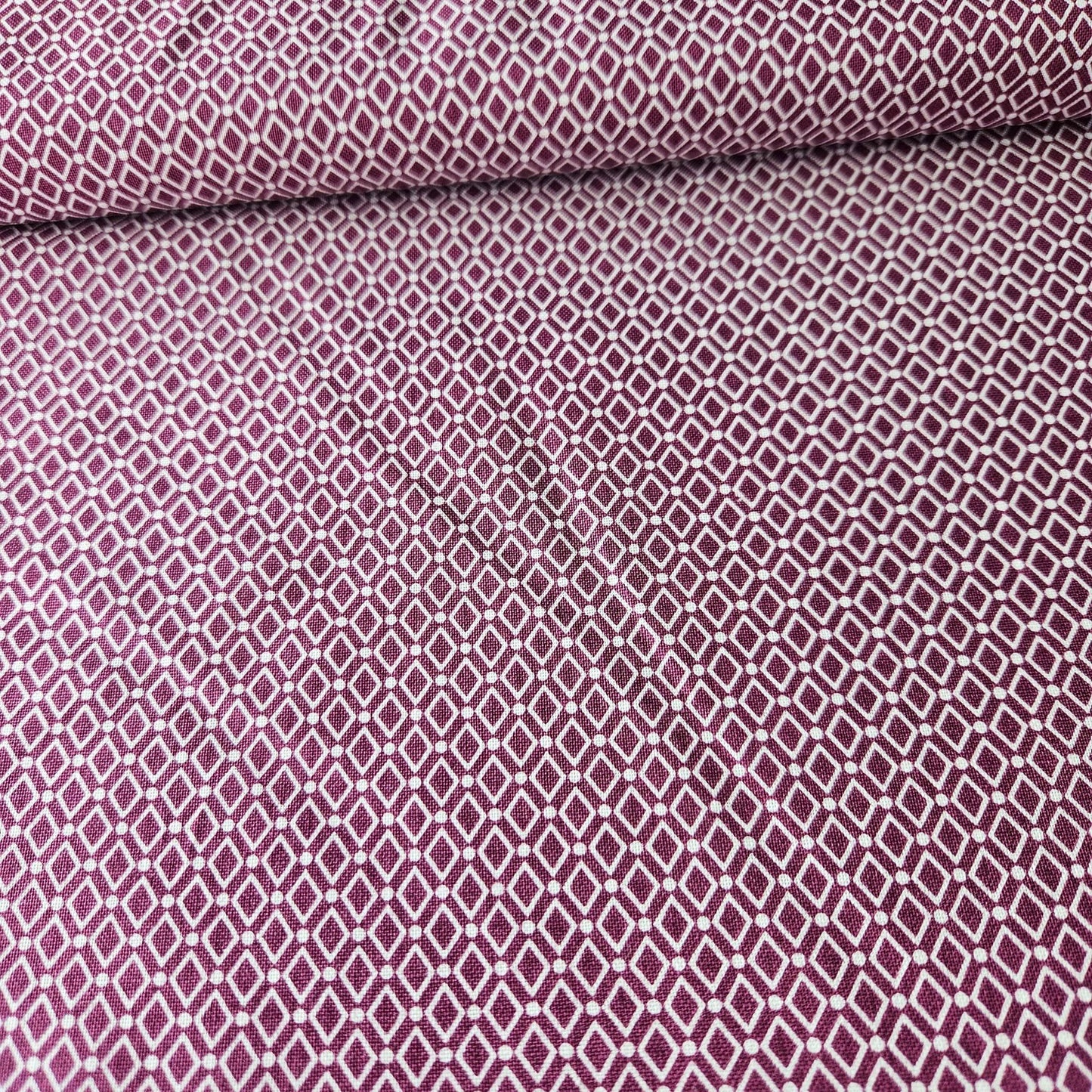 Stof - Duo Mini Diamonds Plum 100% Cotton Fabric