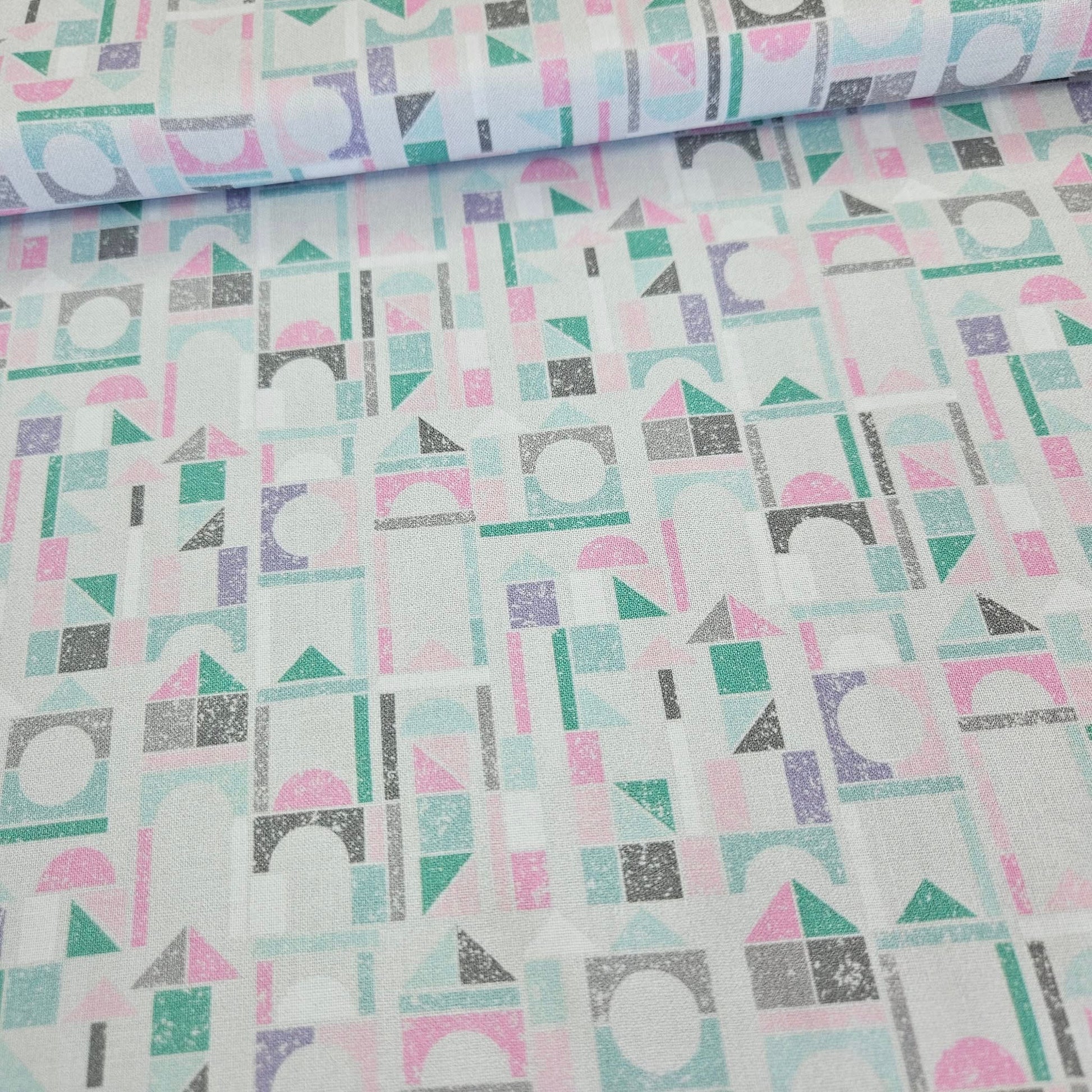 Stof - Rocking Horses Building Blocks 100% Cotton Fabric