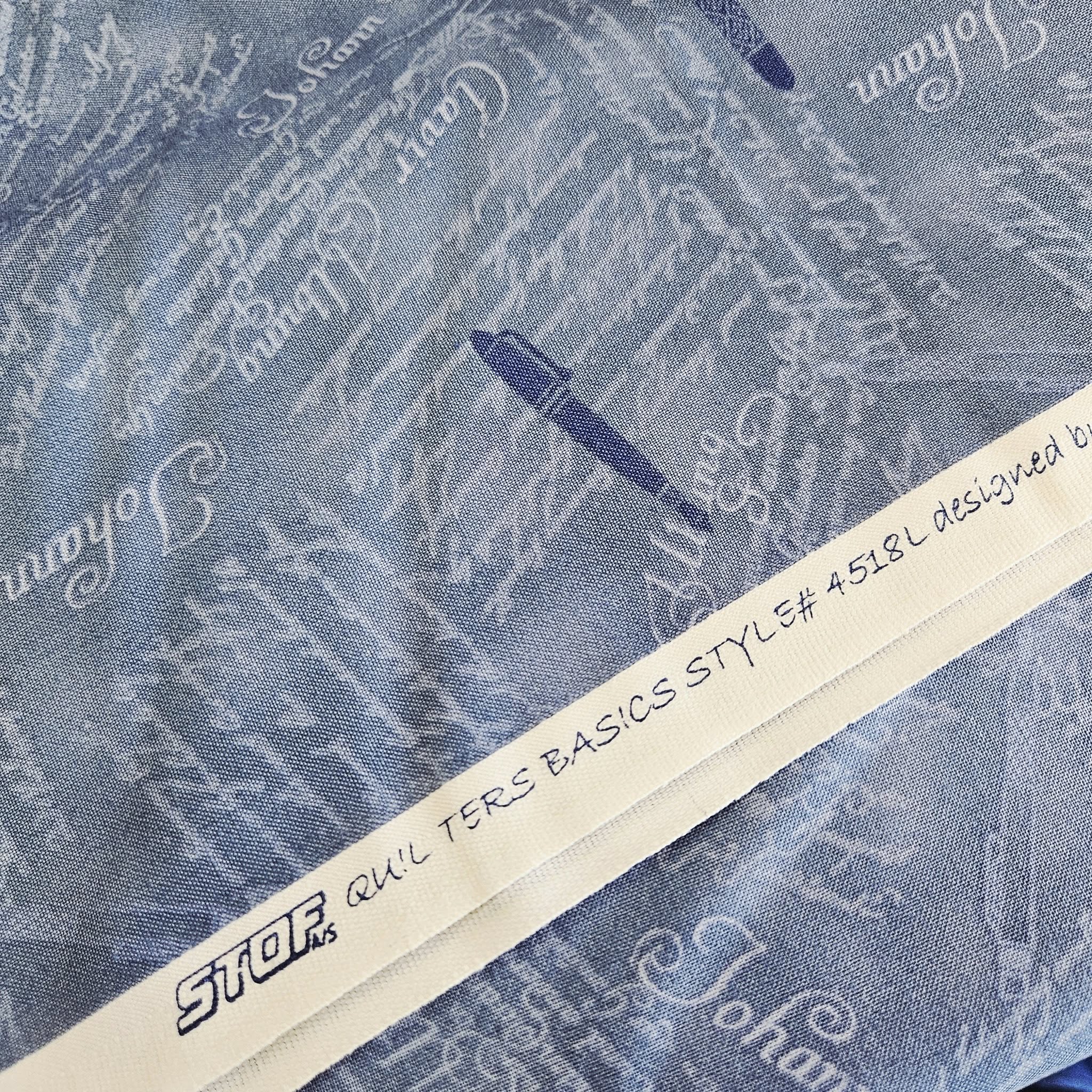 Stof - Quilters Basics Style Pen Quotes Blue 100% Cotton Fabric