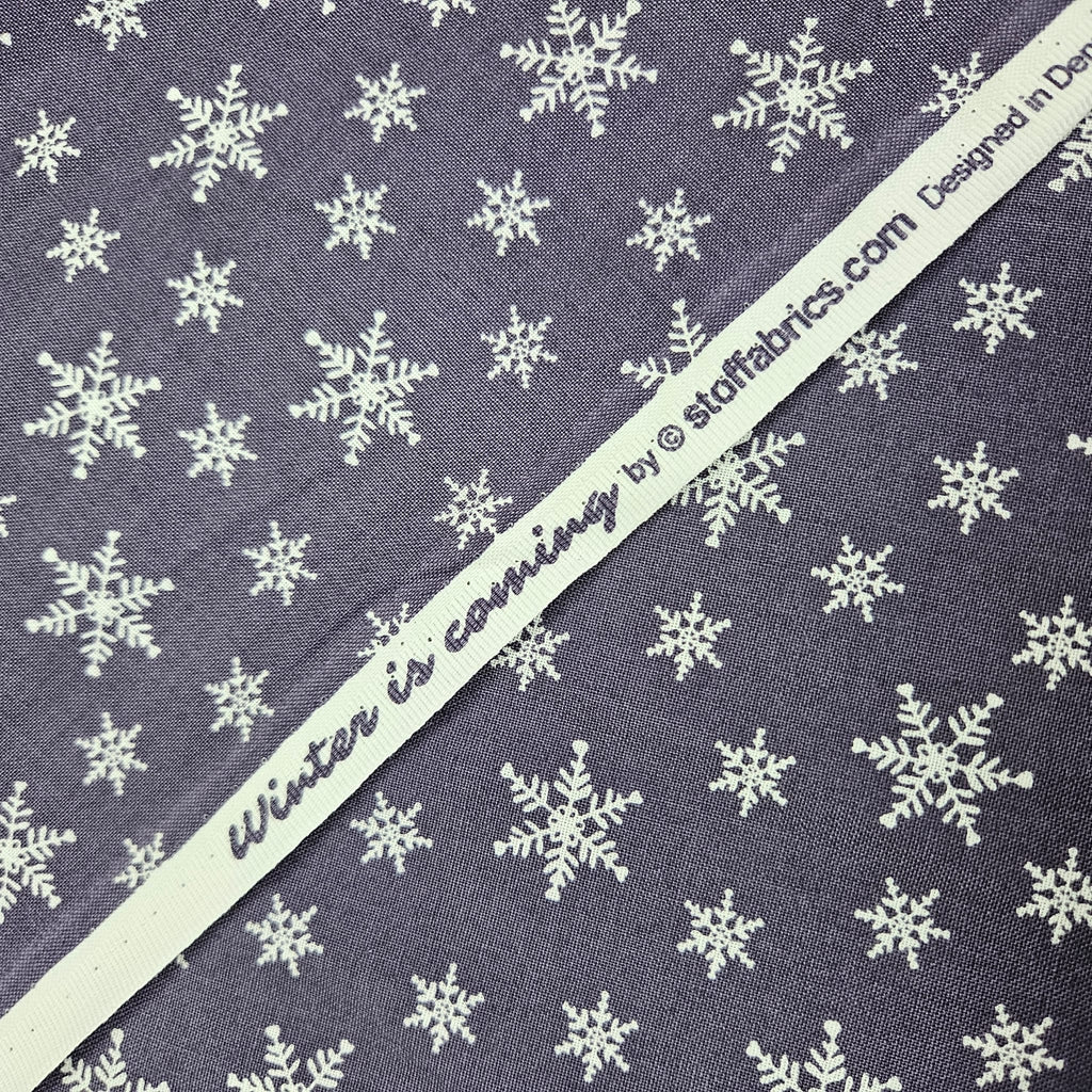 Stof - Winter is Coming Snowflakes Blue 100% Cotton Fabric