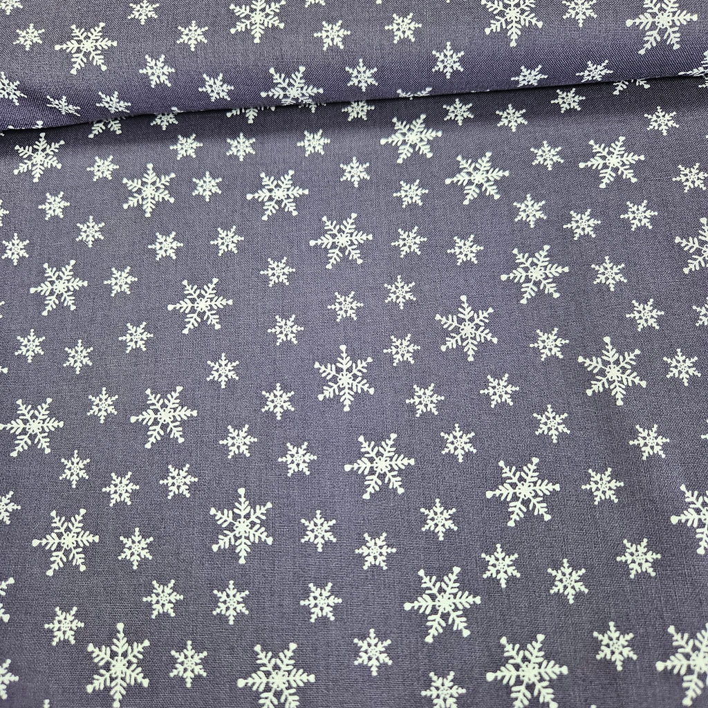 Stof - Winter is Coming Snowflakes Blue 100% Cotton Fabric