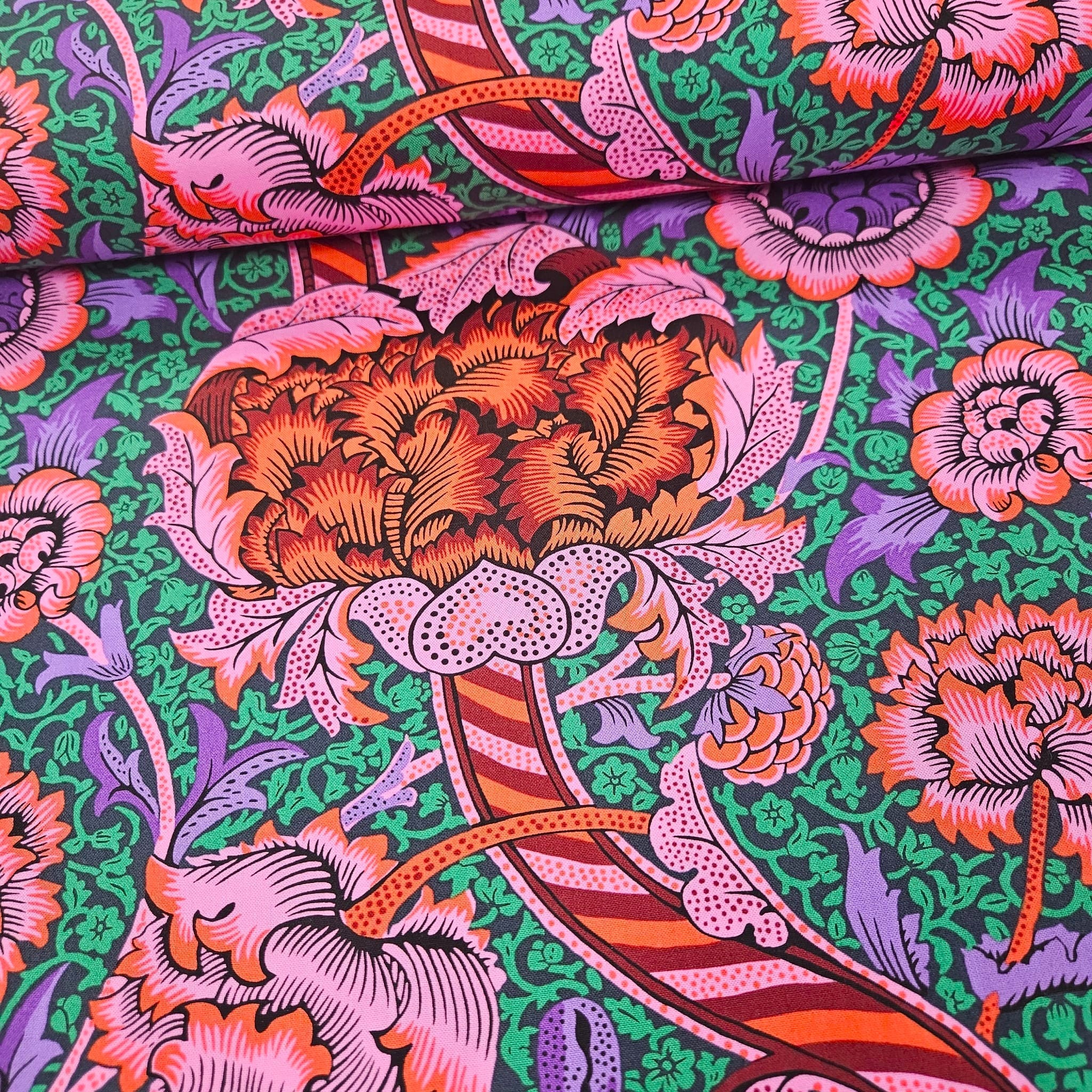 Kaffe Fassett and Morris and Co - Wandle Red PWKW012 - 100% Cotton Fabric by Free Spirit