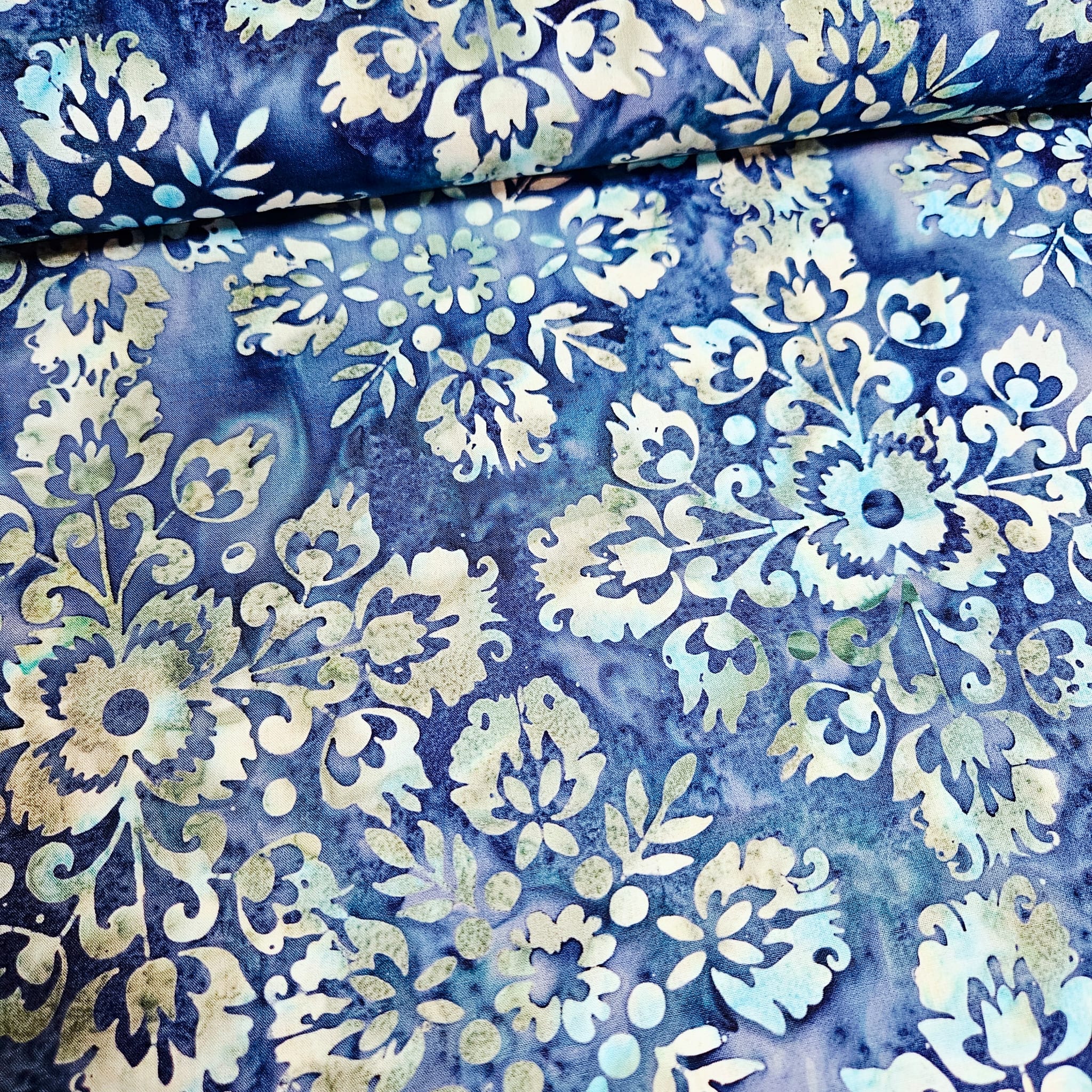 Hoffman - Bali Batiks Handpaints Marrakesh Teal 3363-720 100% Cotton Fabric - Crafts and Quilts