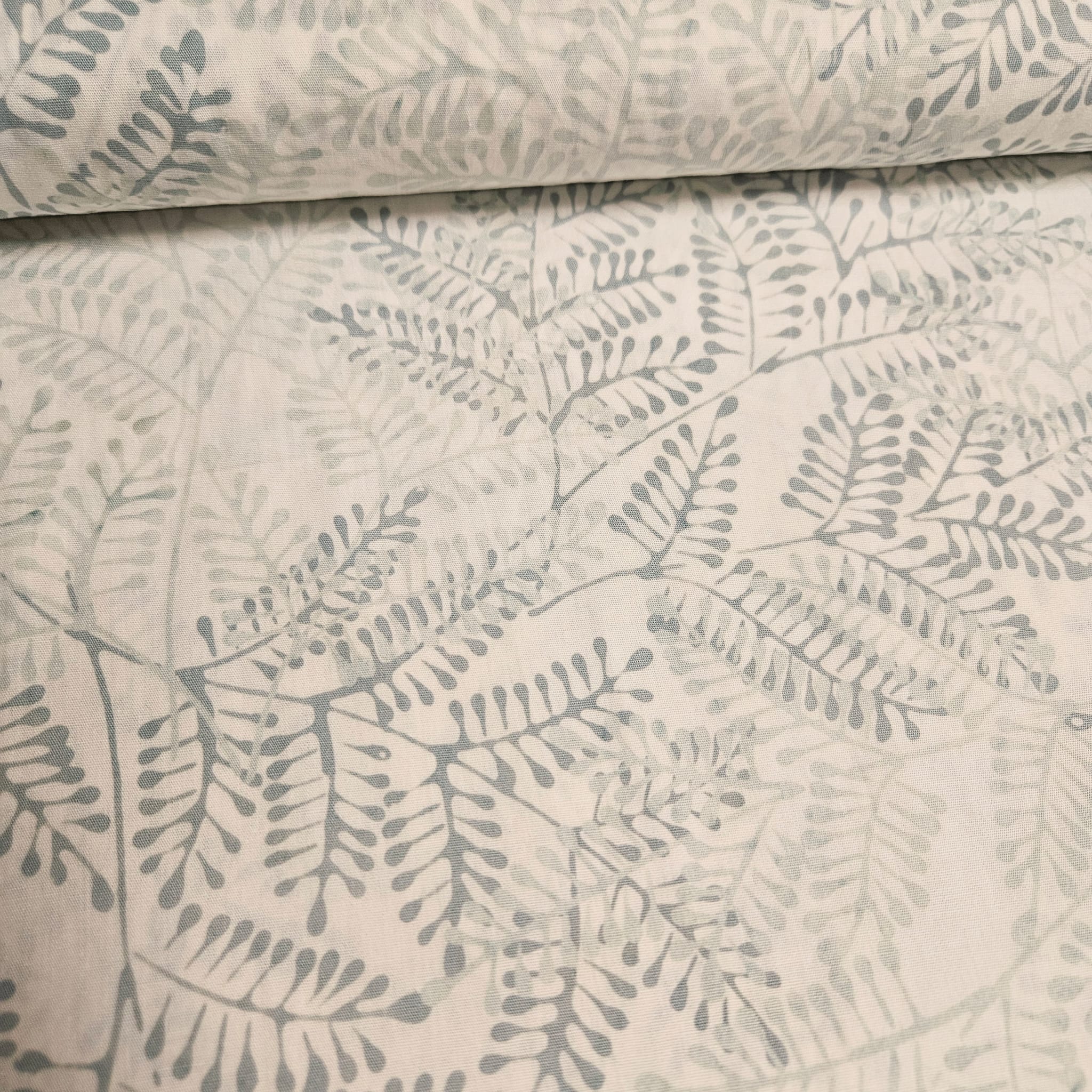 Hoffman - Bali Batiks Handpaints Frozen Fern 3365-109 100% Cotton Fabric - Crafts and Quilts