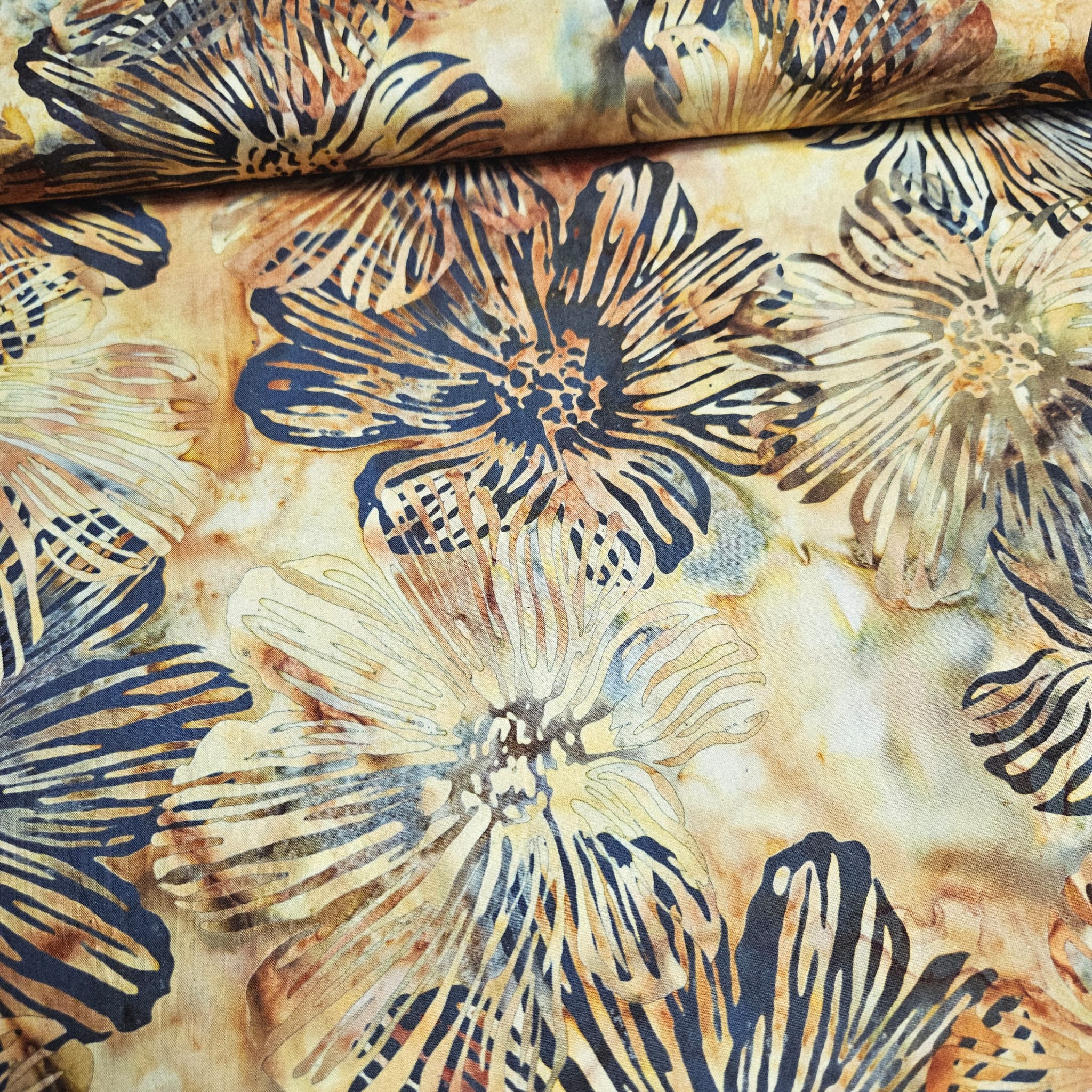 Hoffman - Bali Batiks Handpaints Luau Sand 100% Cotton Fabric - Crafts and Quilts