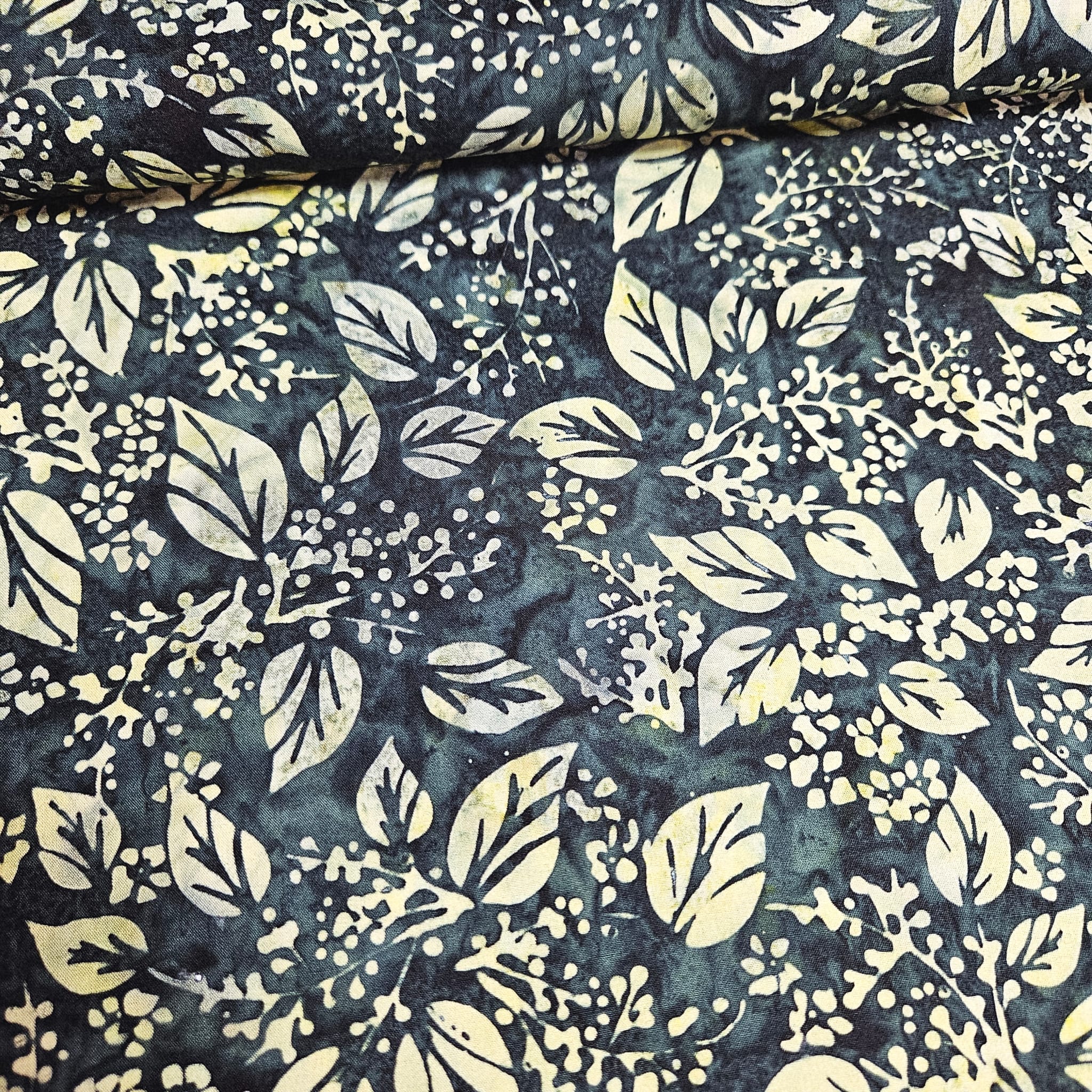 Hoffman - Bali Batiks Handpaints Elderberry Green 3355-187 100% Cotton Fabric - Crafts and Quilts