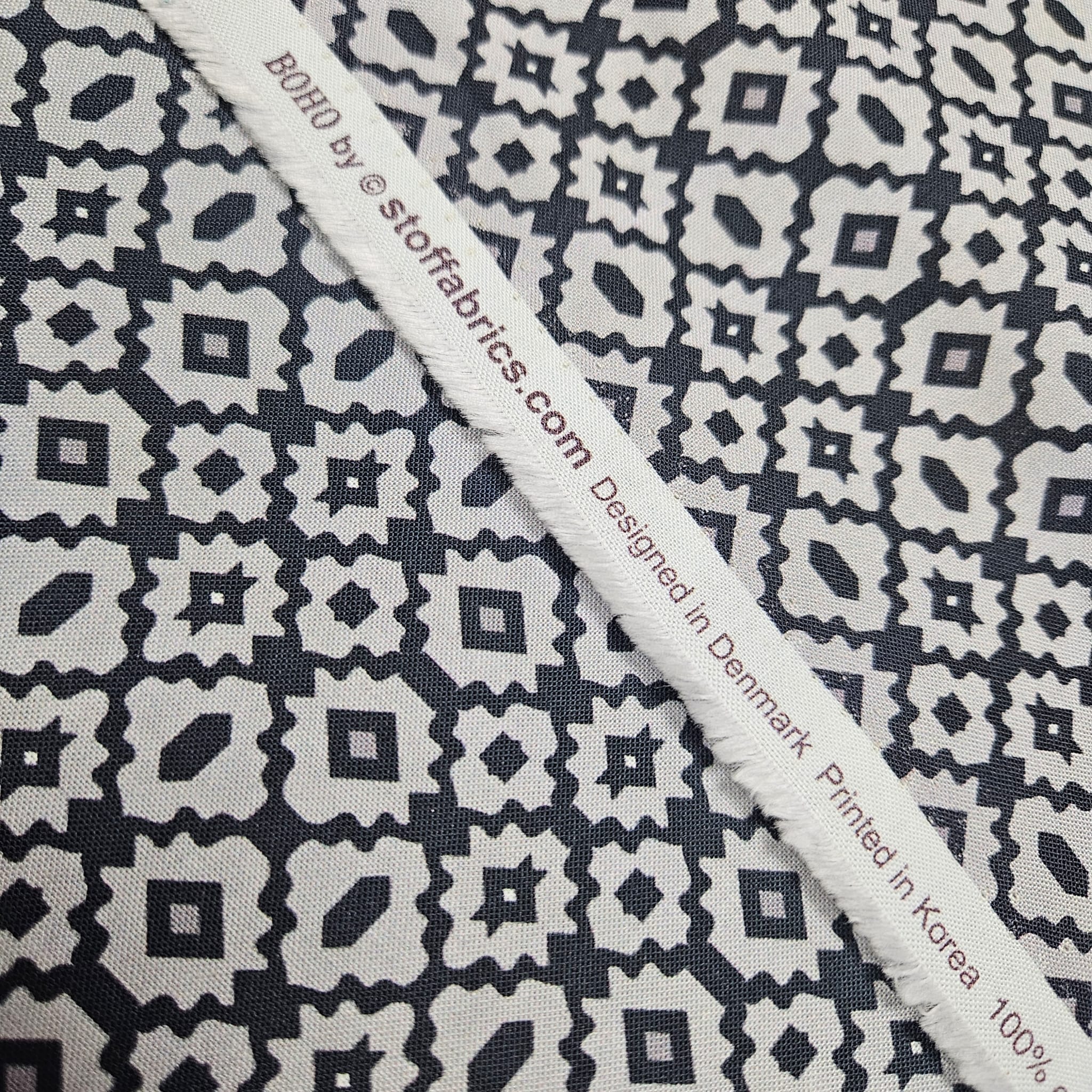 Stof - Boho Black Grey 100% Cotton Fabric - Crafts and Quilts