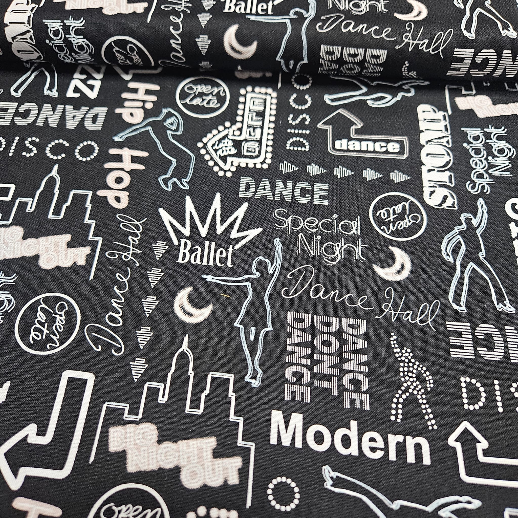 Kanvas - Luv to Dance Black & White 100% Cotton Fabric - Crafts and Quilts