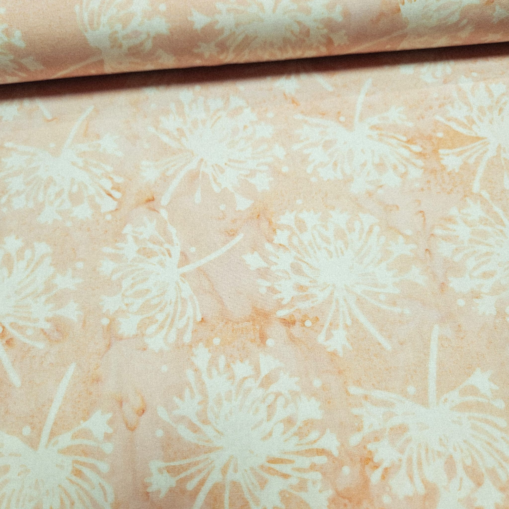 Hoffman - Bali Batiks Handpaints Dandylion Wishes Coral 3355 200 100% Cotton Fabric