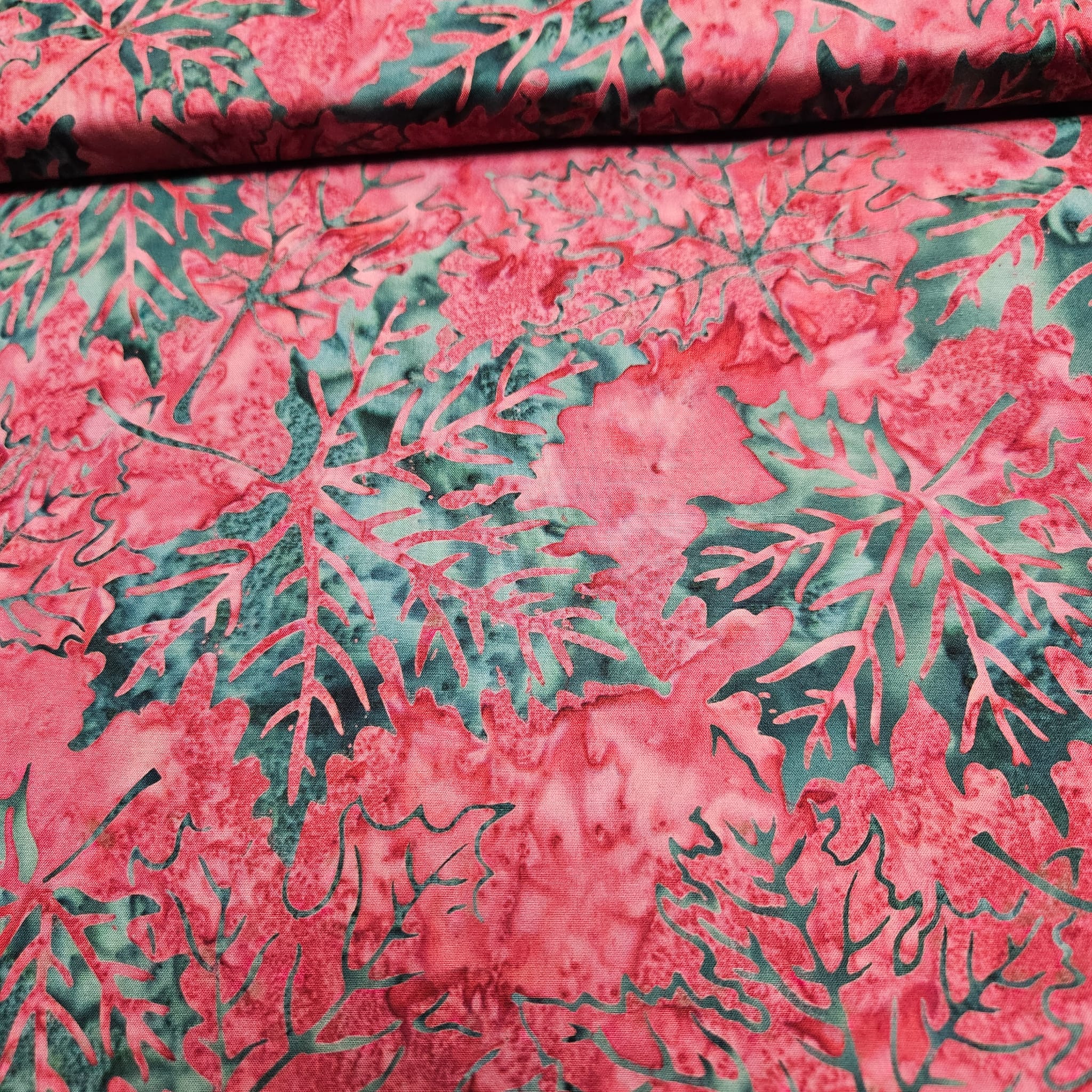 Hoffman - Bali Batiks Handpaints Maple Red 3357 400 100% Cotton Fabric