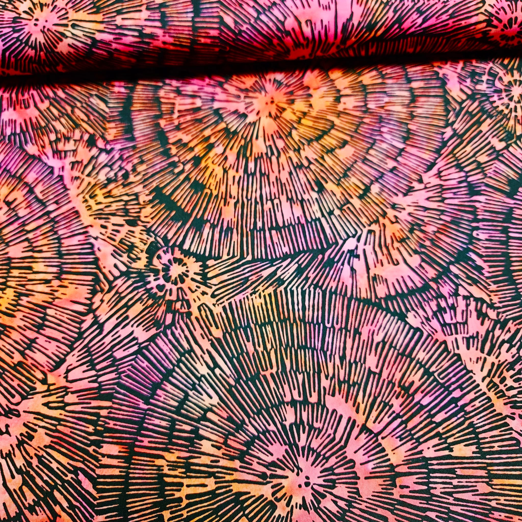 Hoffman - Bali Batiks Handpaints Burst Lava 3361-401 100% Cotton Fabric
