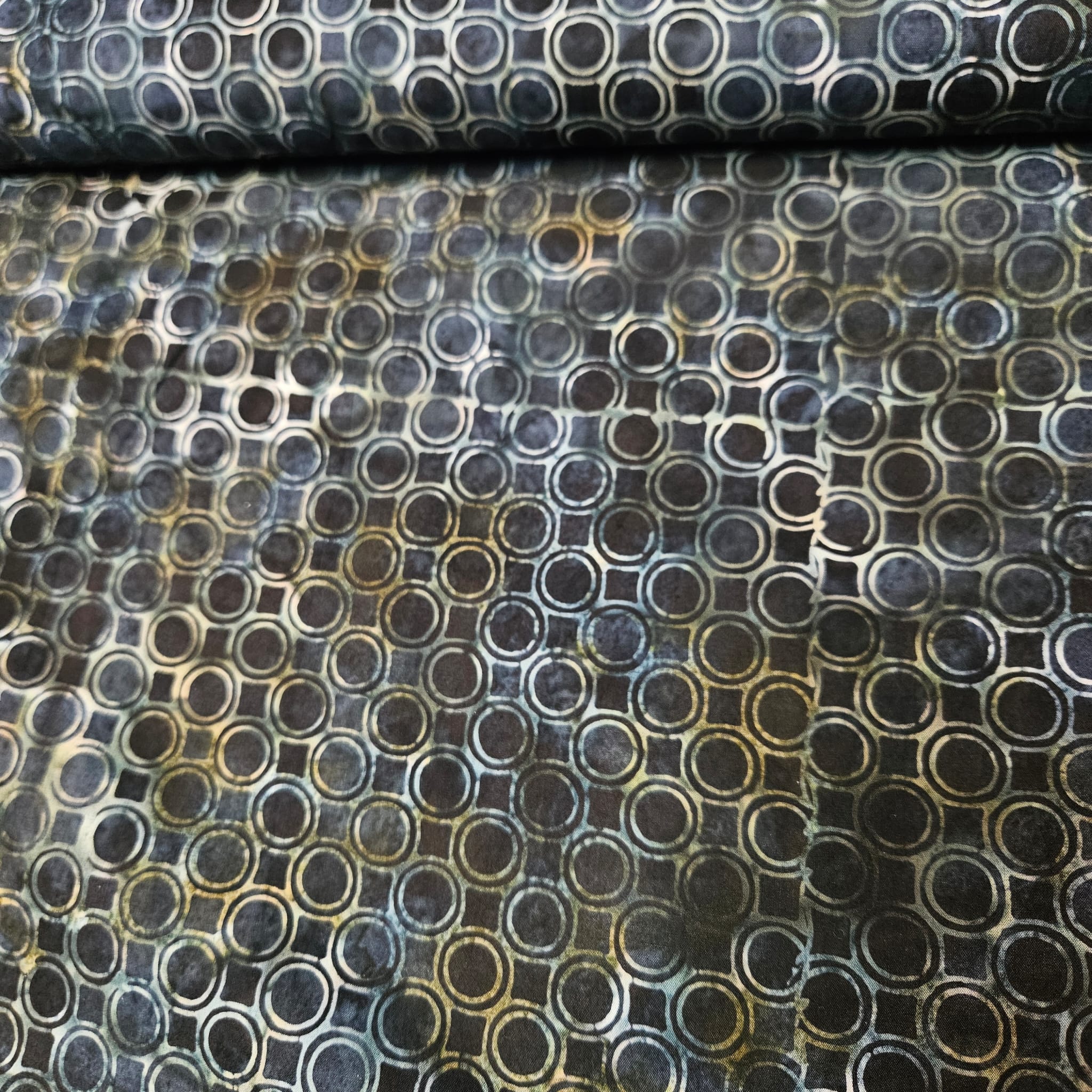 Hoffman - Bali Batiks Handpaints Circles Urban 3366-906 100% Cotton Fabric