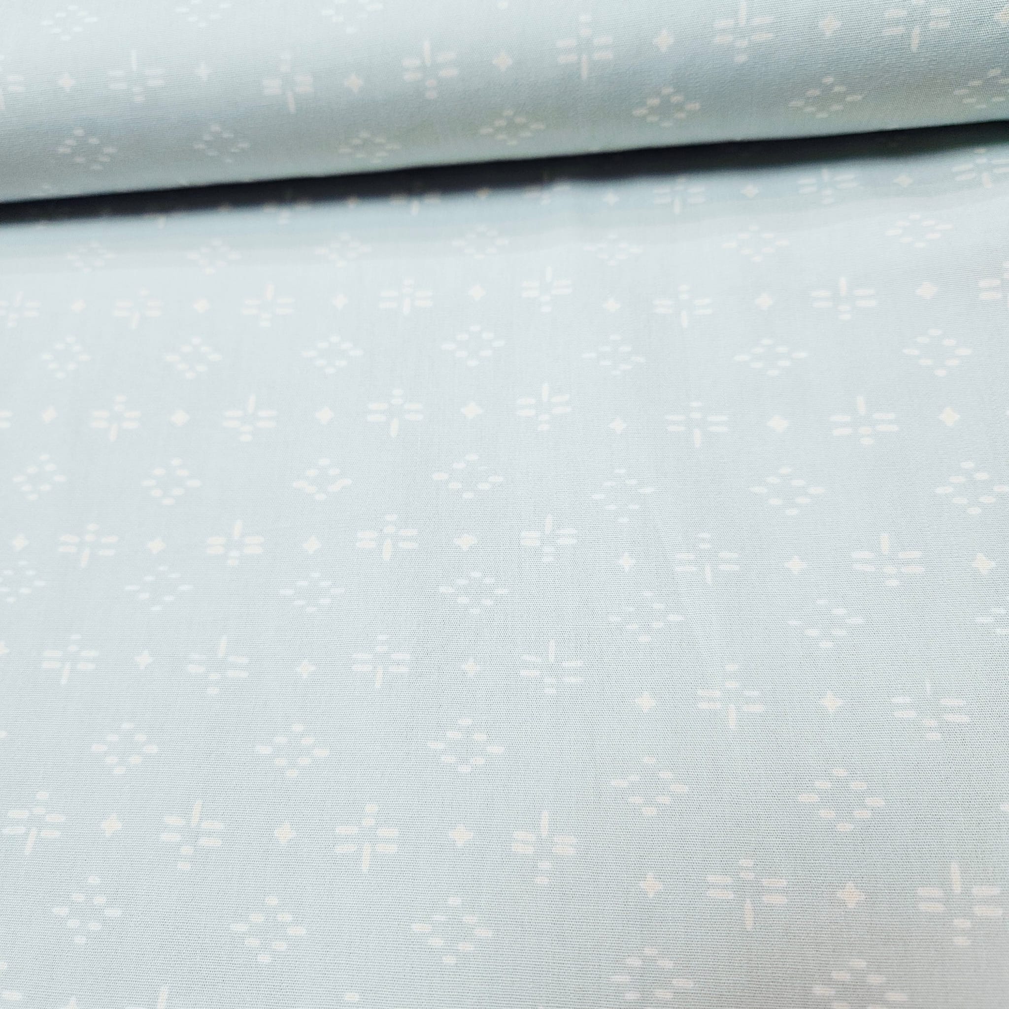 Hoffman - Bali Batiks Handpaints Tailored Light Cyan 3017 063 100% Cotton Fabric