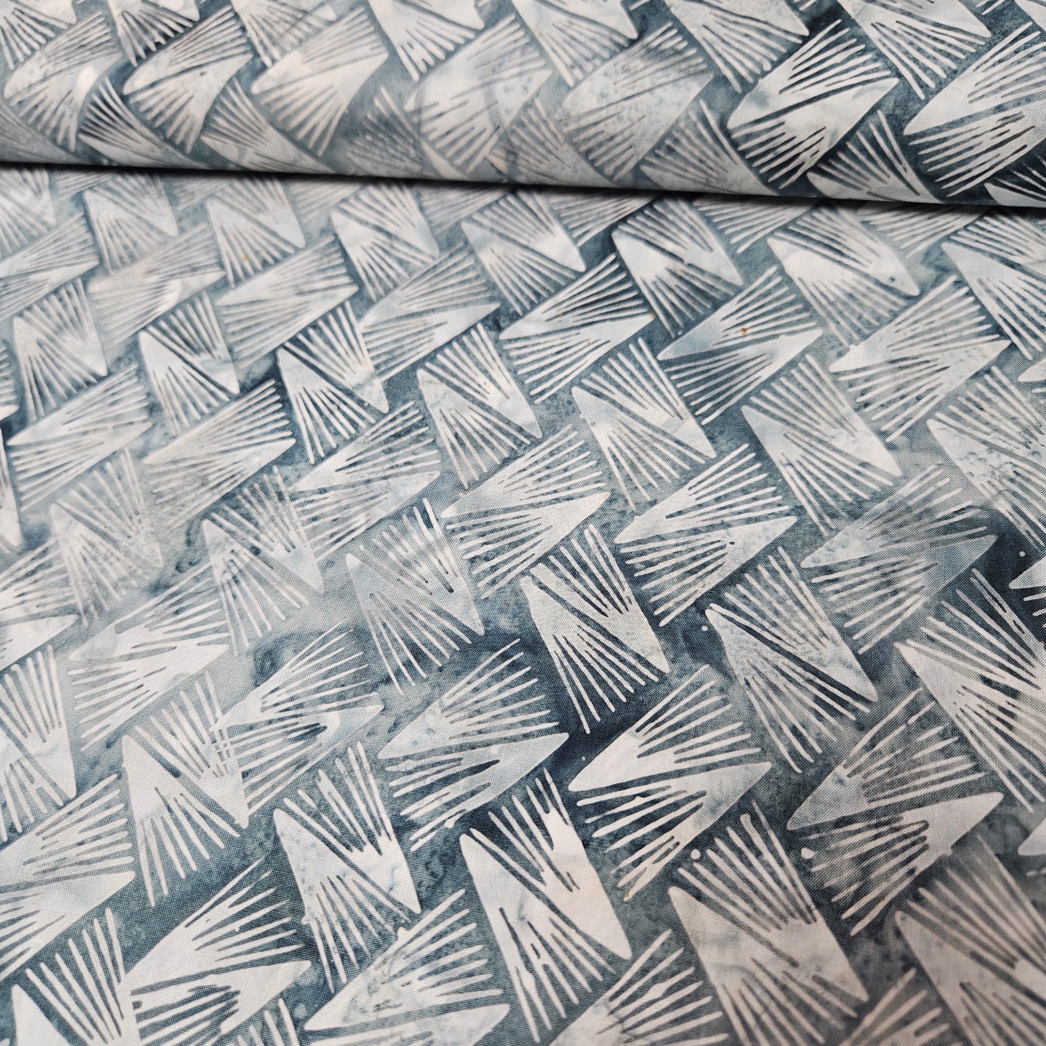 Hoffman - Bali Batiks Handpaints Weave Grey 3357-903 100% Cotton Fabric - Crafts and Quilts