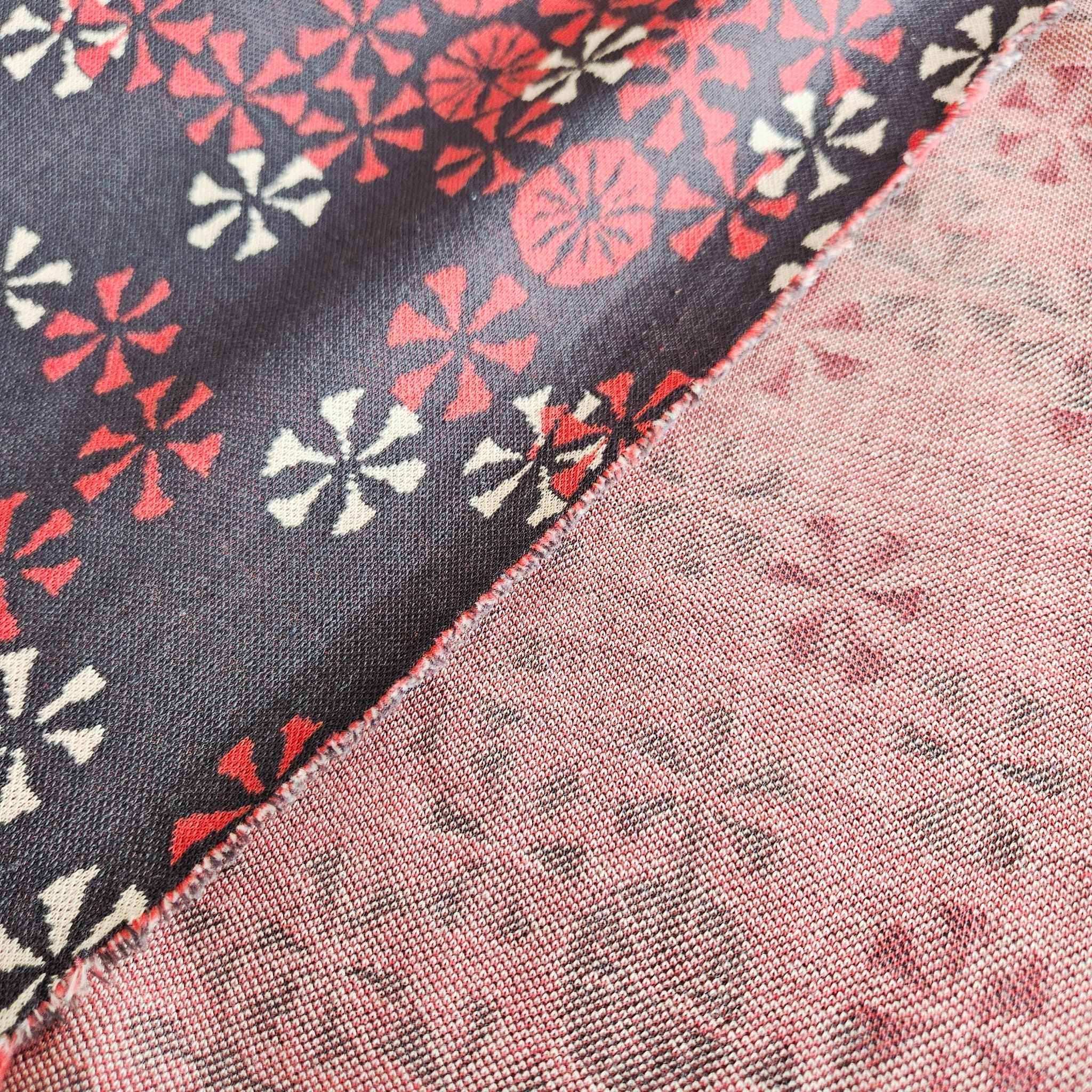Stof Jacquard Knit Plum 16-179 Meter