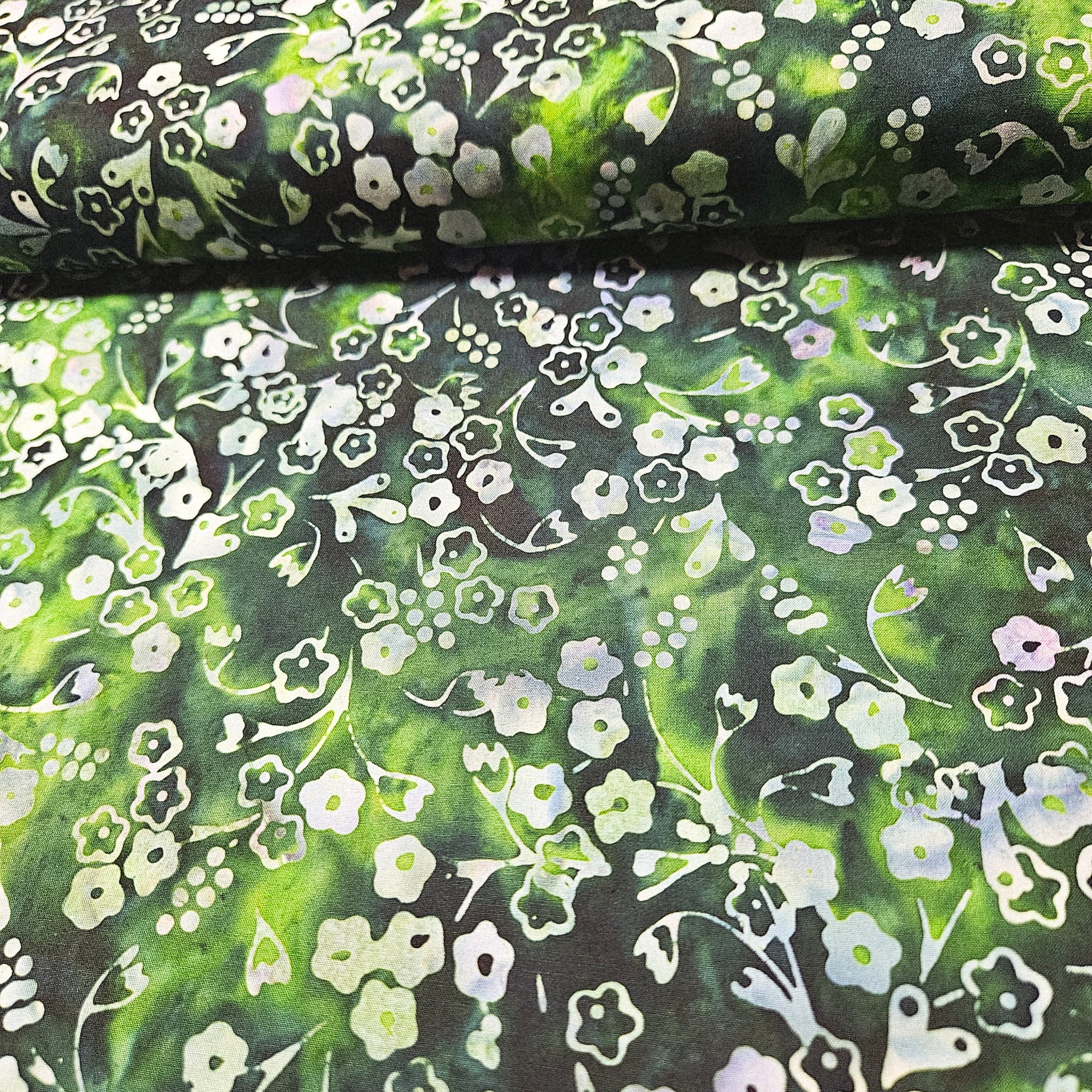 Hoffman - Bali Batiks Handpaints Alaska Hunter 3355 829 100% Cotton Fabric