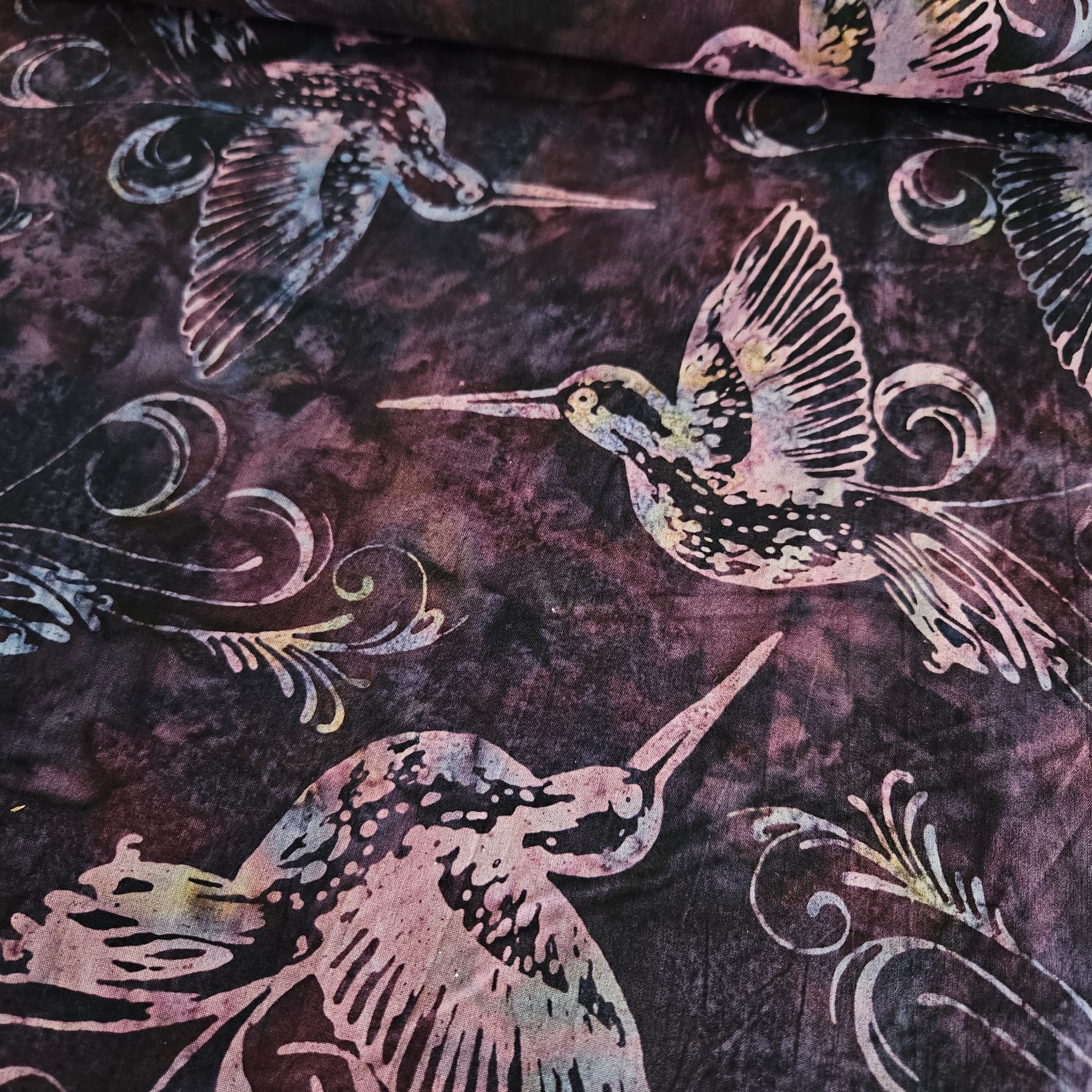 Hoffman - Bali Batiks Handpaints Hummingbirds Purple  3360 520 100% Cotton Fabric