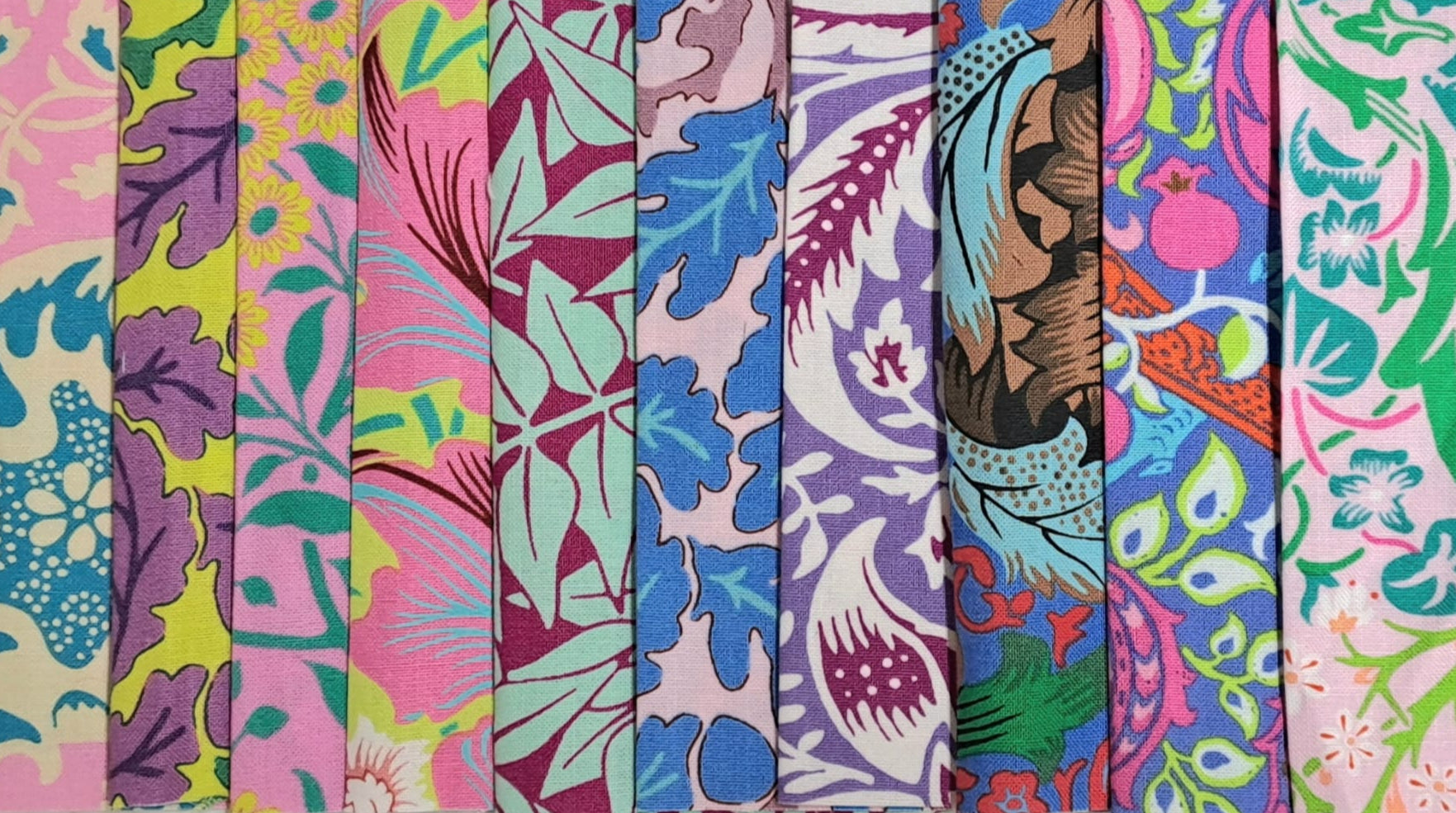 5" Charm Roll - Kaffe Fassett x Morris & Co 2- Ten 100% Cotton Strips