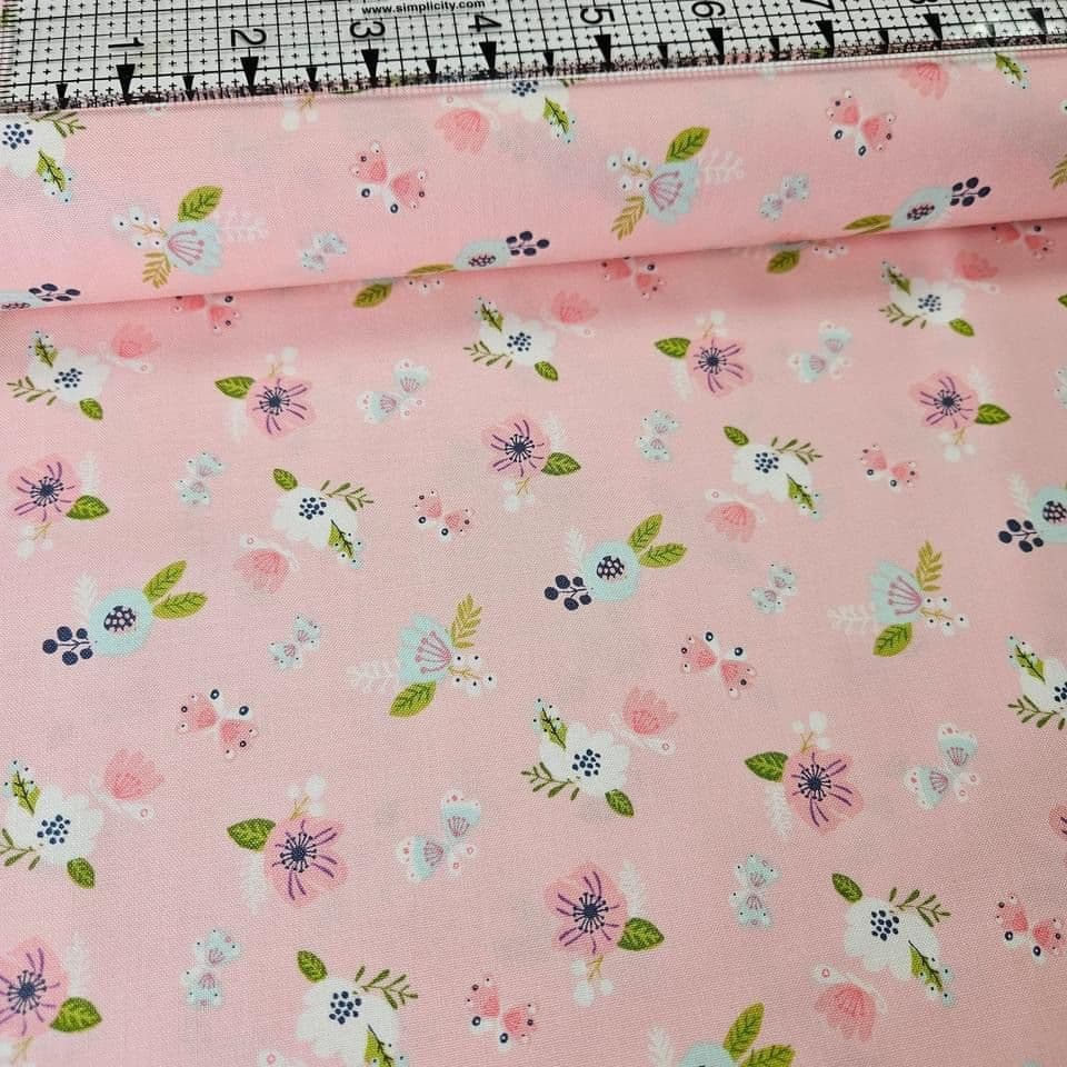 Camelot Cottons - Believe in Unicorns Flowers 61170604 100% Cotton Fabric