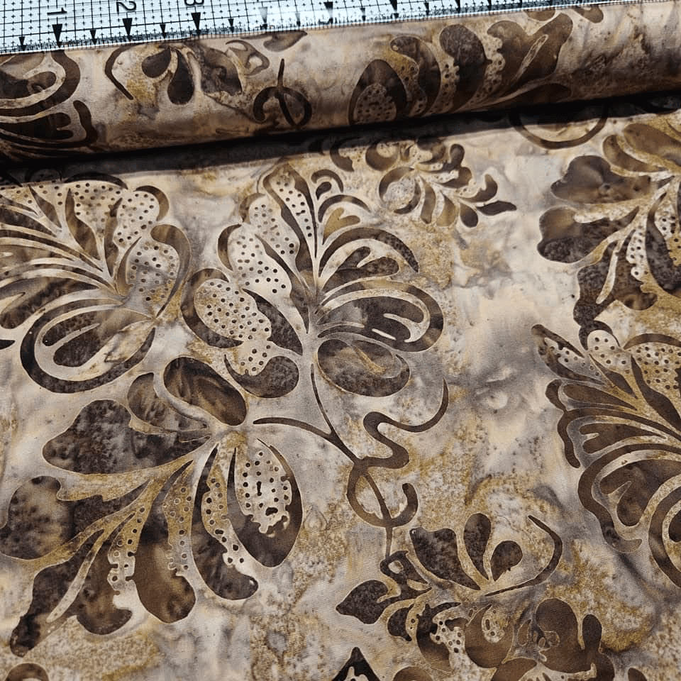 Hoffman - Bali Batiks Handpaints Caladium Latte 3355-301 100% Cotton Fabric