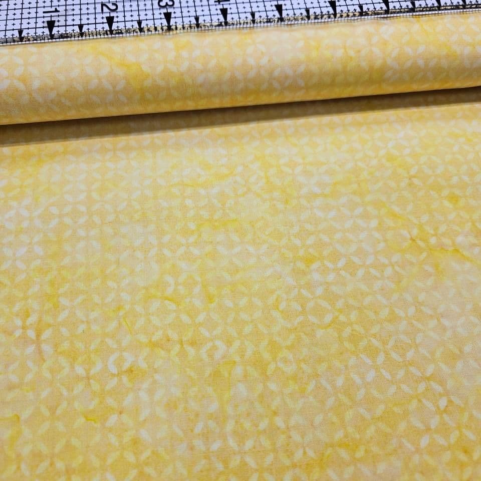 Hoffman - Bali Batiks Handpaints Lattice Lemon 3356-211 100% Cotton Fabric
