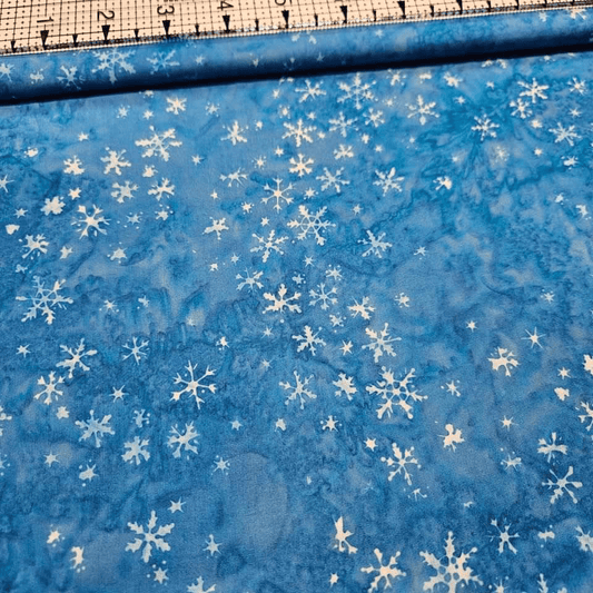 Hoffman - Bali Batiks Handpaints Snowflakes Ice Blue100% Cotton Fabric
