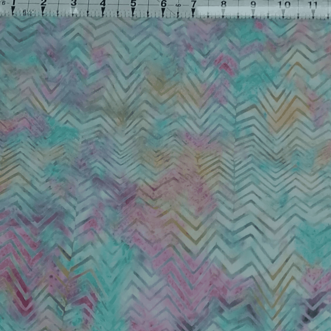 Hoffman - Bali Batiks Handpaints Zig Zag Seafoam 100% Cotton Fabric