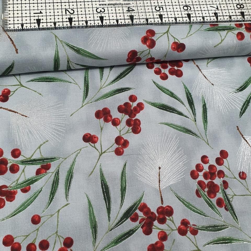 Hoffman - Meet Magnolia Berries Metallic 7679 100% Cotton Fabric