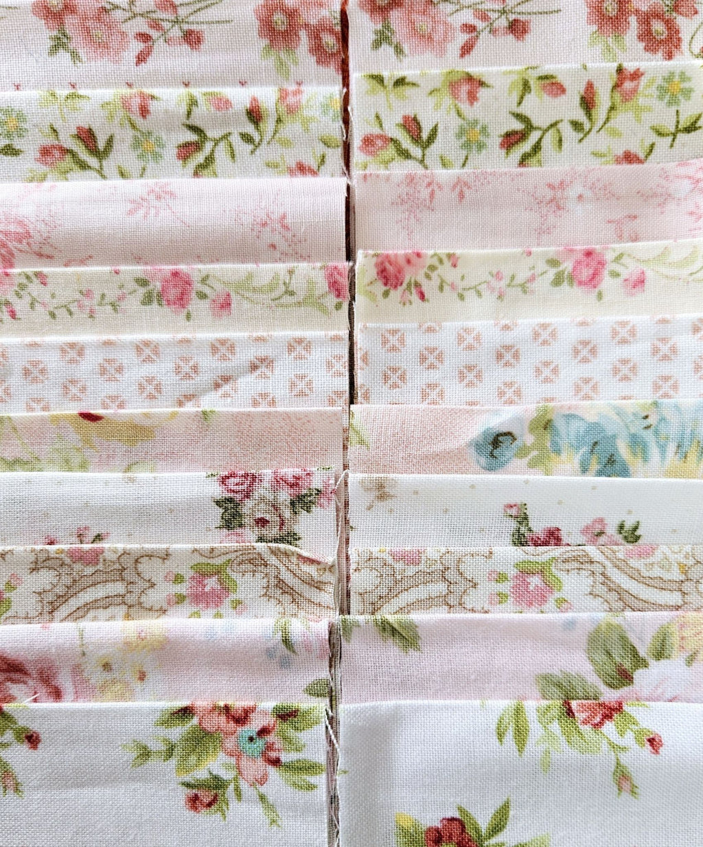 2.5" Jelly Roll - Vintage Floral