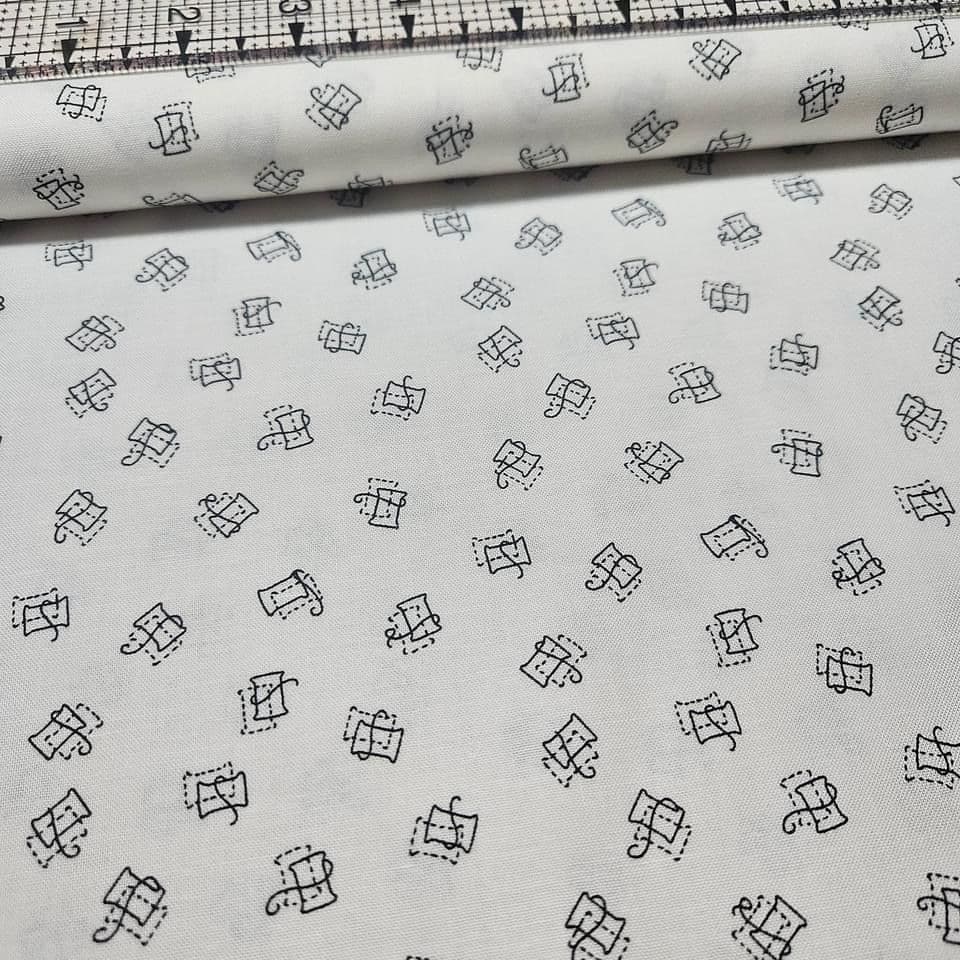 RJR Fabrics - Red by Alex Anderson Thread White 100% Cotton Fabric - Crafts and Quilts