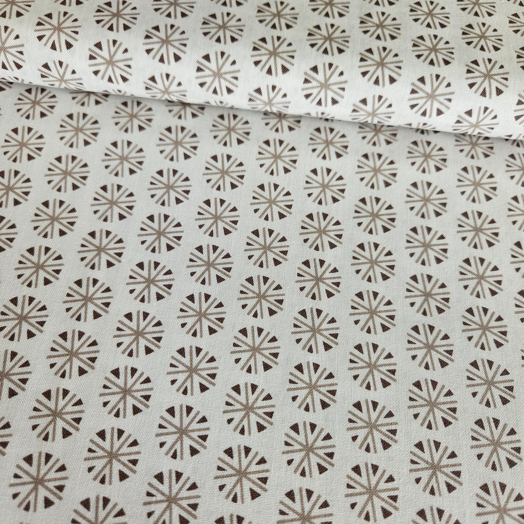Camelot Cottons - Snowflake Style 240406 100% Cotton Fabric - Crafts and Quilts