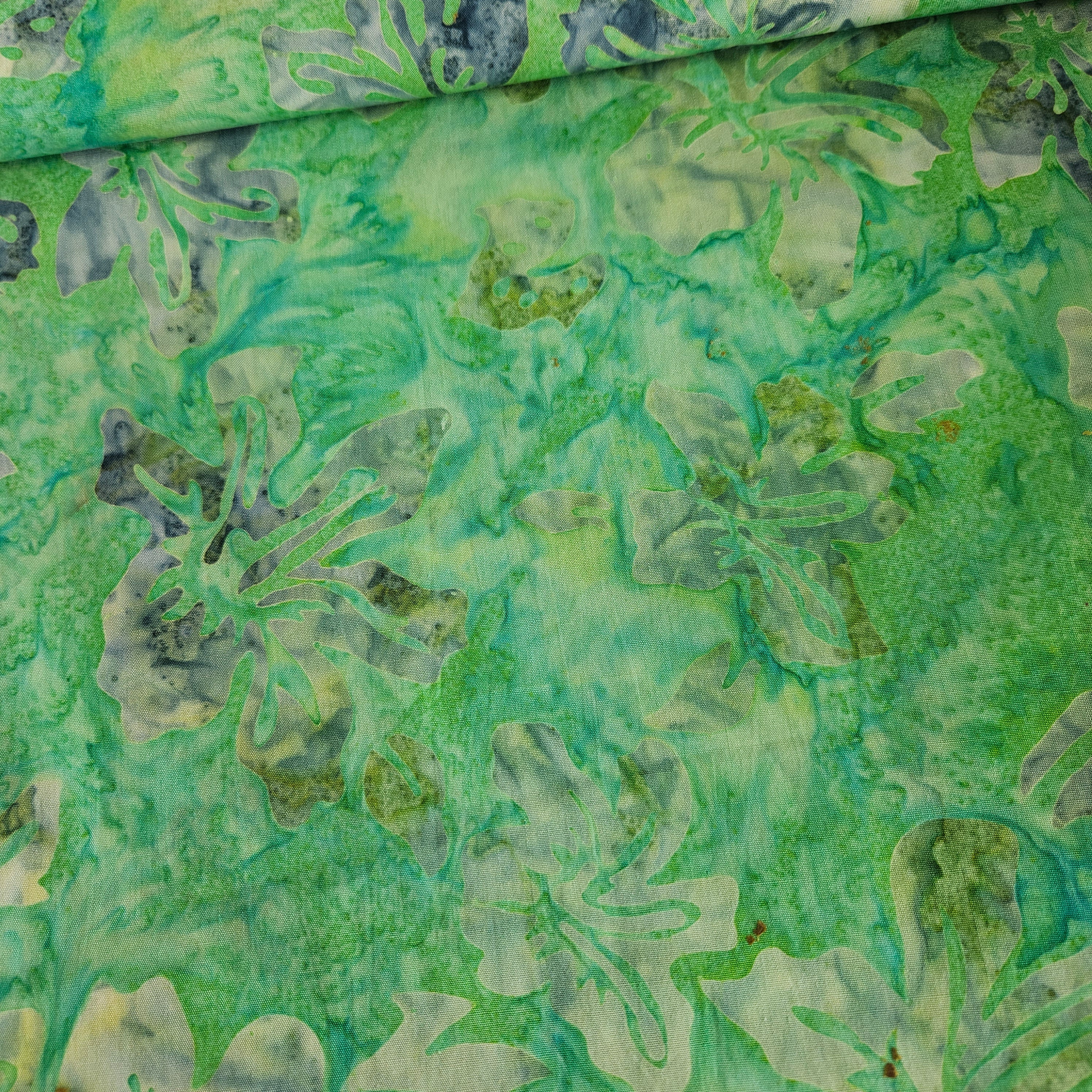 Indonesian Bali Batik - Hibiscus Seafoam 100% Cotton Fabric - Crafts and Quilts