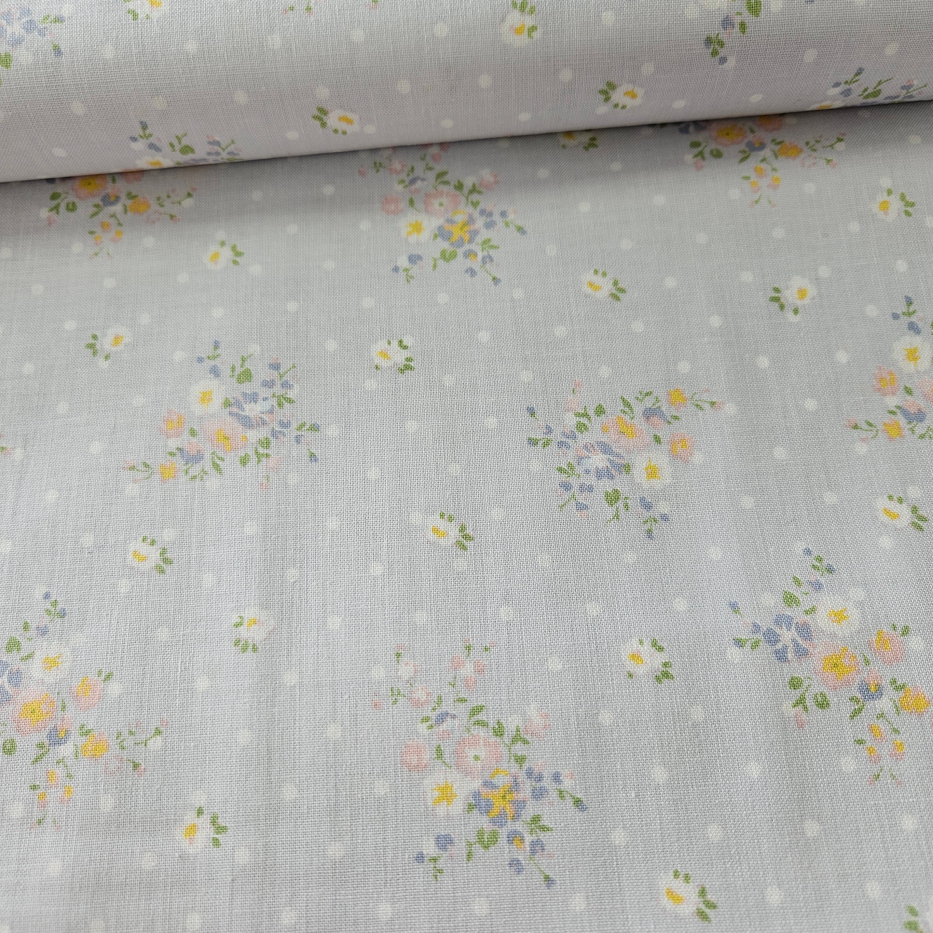 Windham Fabrics - Roslyn 50938 100% Cotton Fabric - Crafts and Quilts