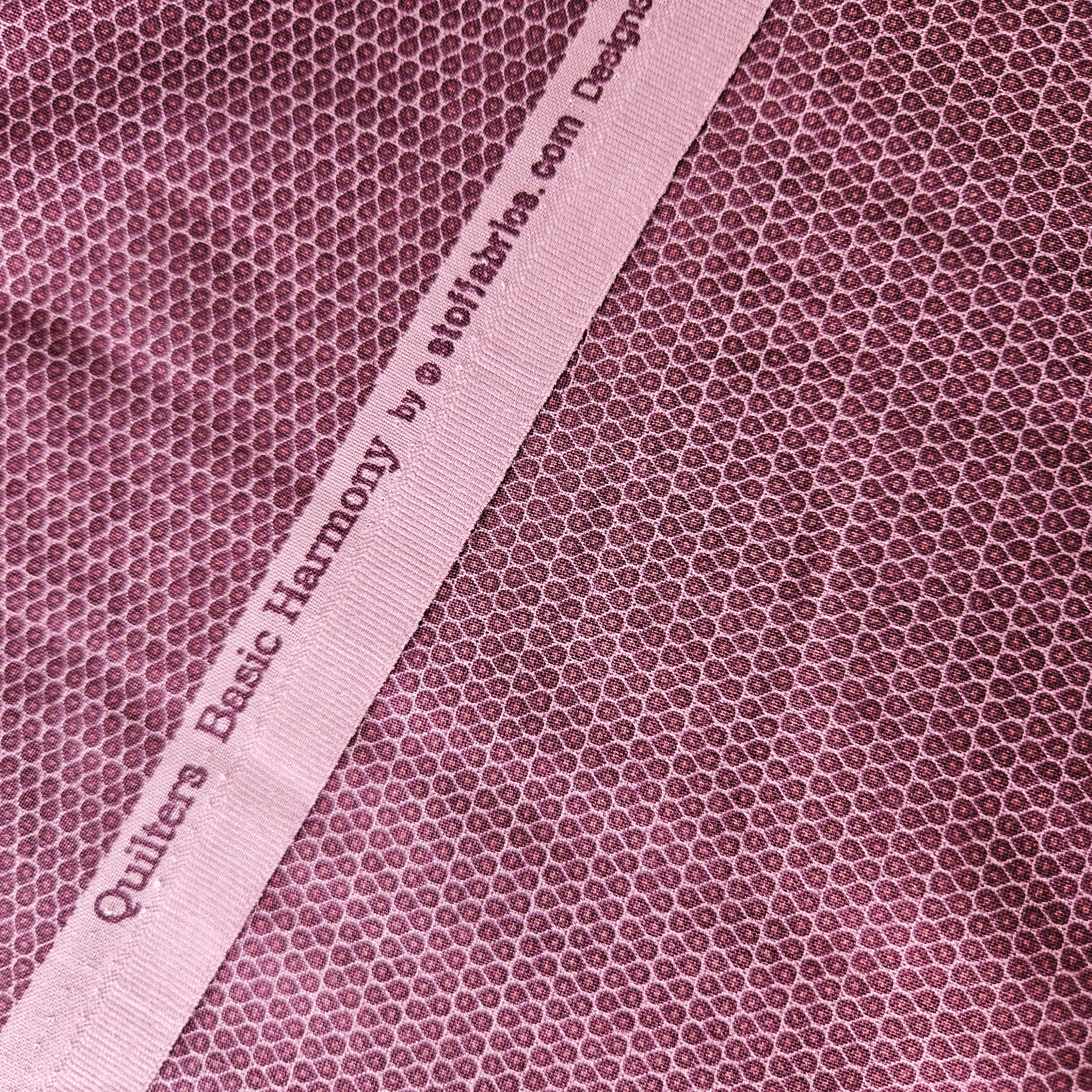 Stof - Quilters Basic Harmony Plum 100% Cotton Fabric - Crafts and Quilts