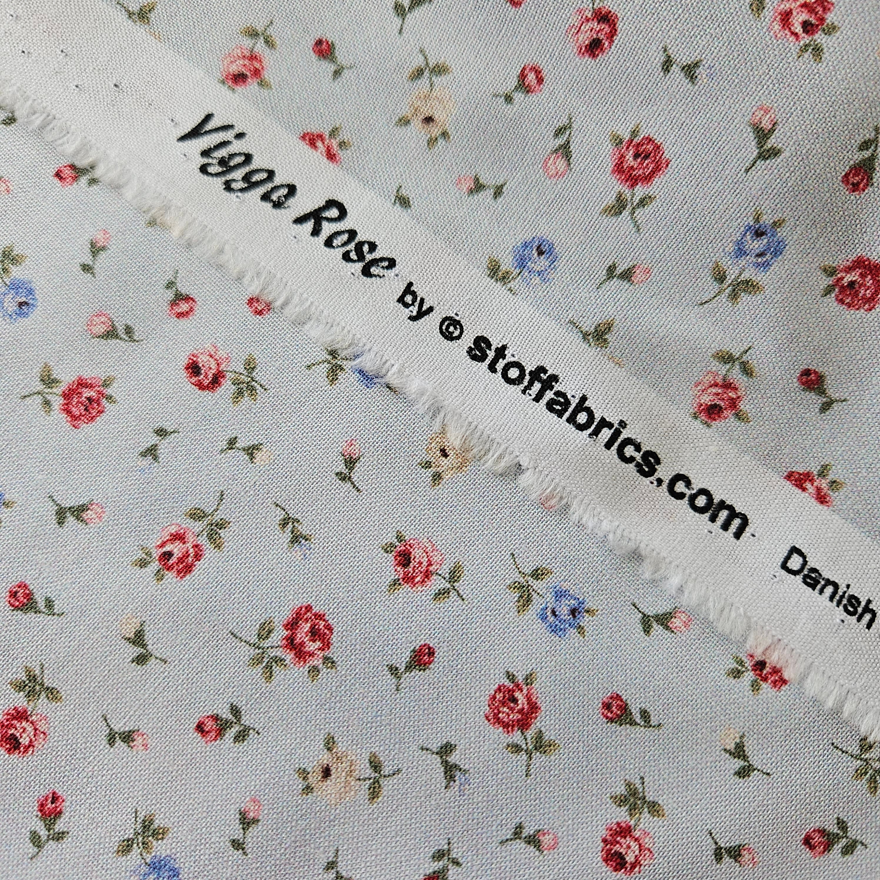 Stof - Vigga Rose Blue 100% Cotton Fabric - Crafts and Quilts