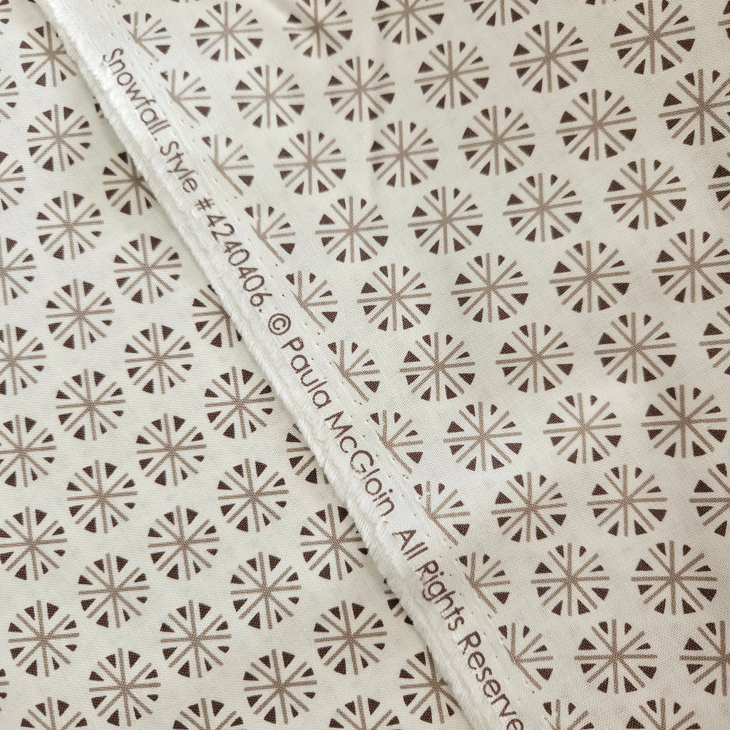 Camelot Cottons - Snowflake Style 240406 100% Cotton Fabric - Crafts and Quilts