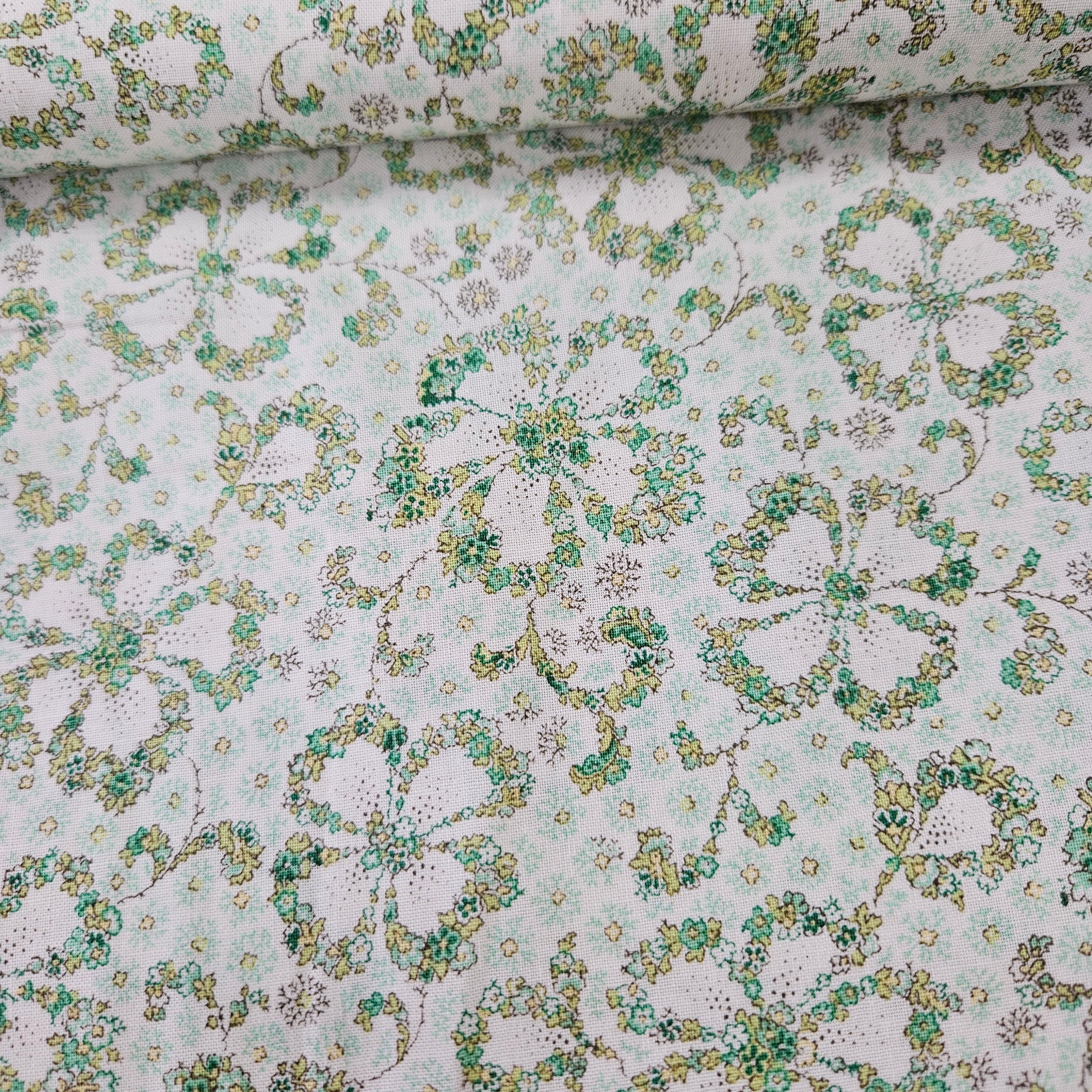 Quilt Gate - Mary Rose Green MR2150-16 100% Cotton Fabric - Crafts and Quilts