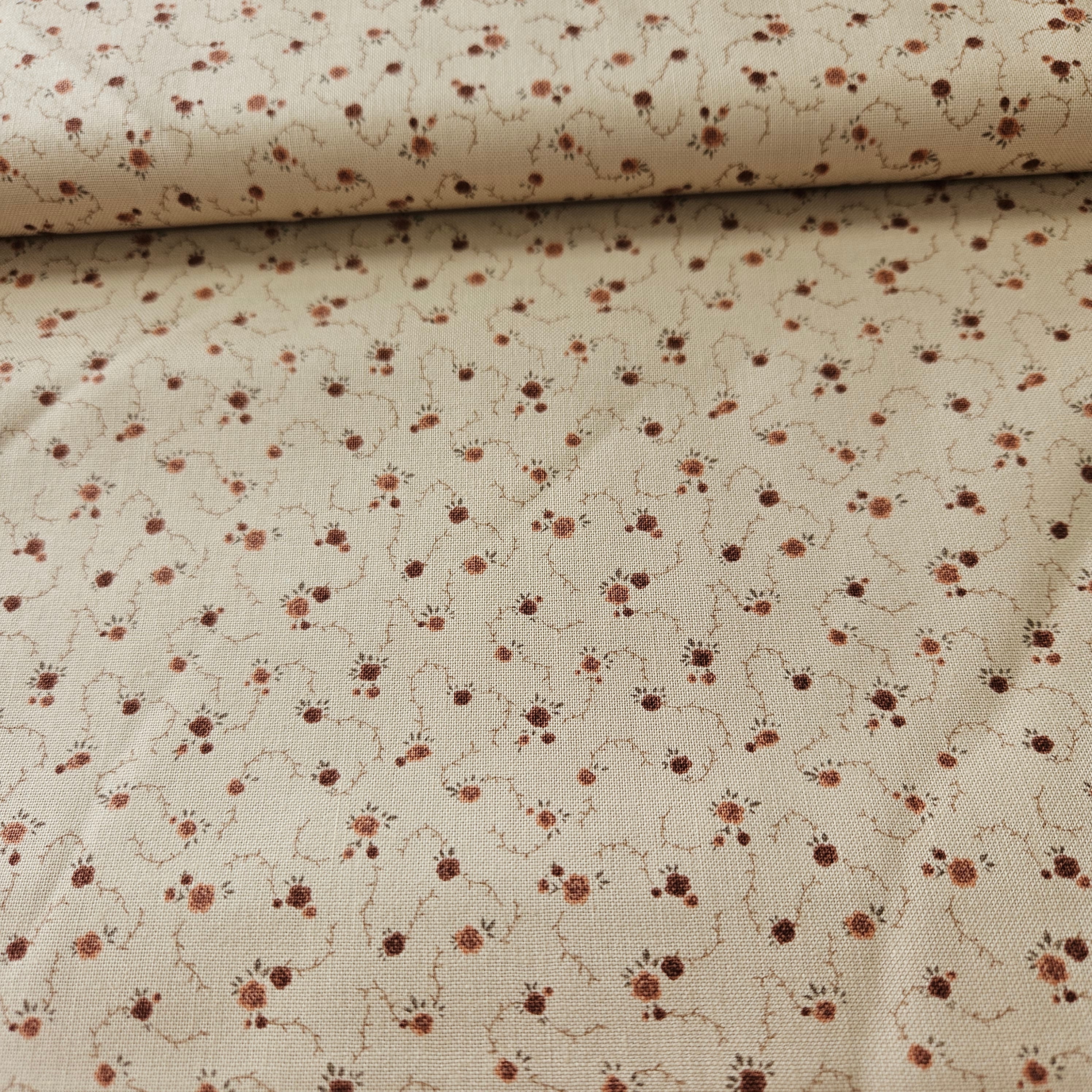 Stof - Quilters Basics Dusty Style Beige Rose 100% Cotton Fabric - Crafts and Quilts