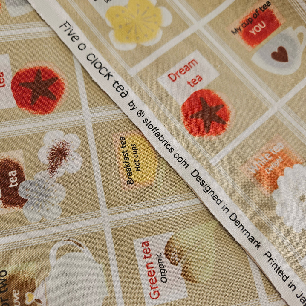 Stof - Five OClock Tea Squares Dk Beige 100% Cotton Fabric - Crafts and Quilts