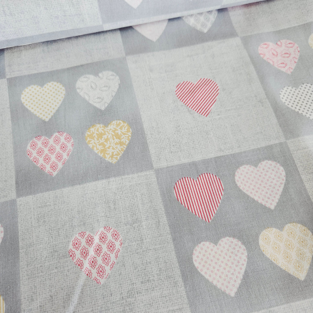 Stof - Petit Coeur Hearts MS16-55 Grey 100% Cotton Fabric - Crafts and Quilts
