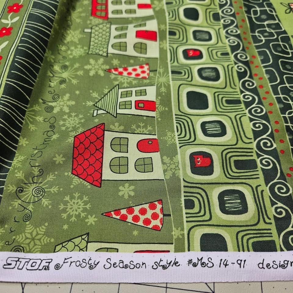 Stof - Frosty Season Style Houses Border Green 100% Cotton Fabric