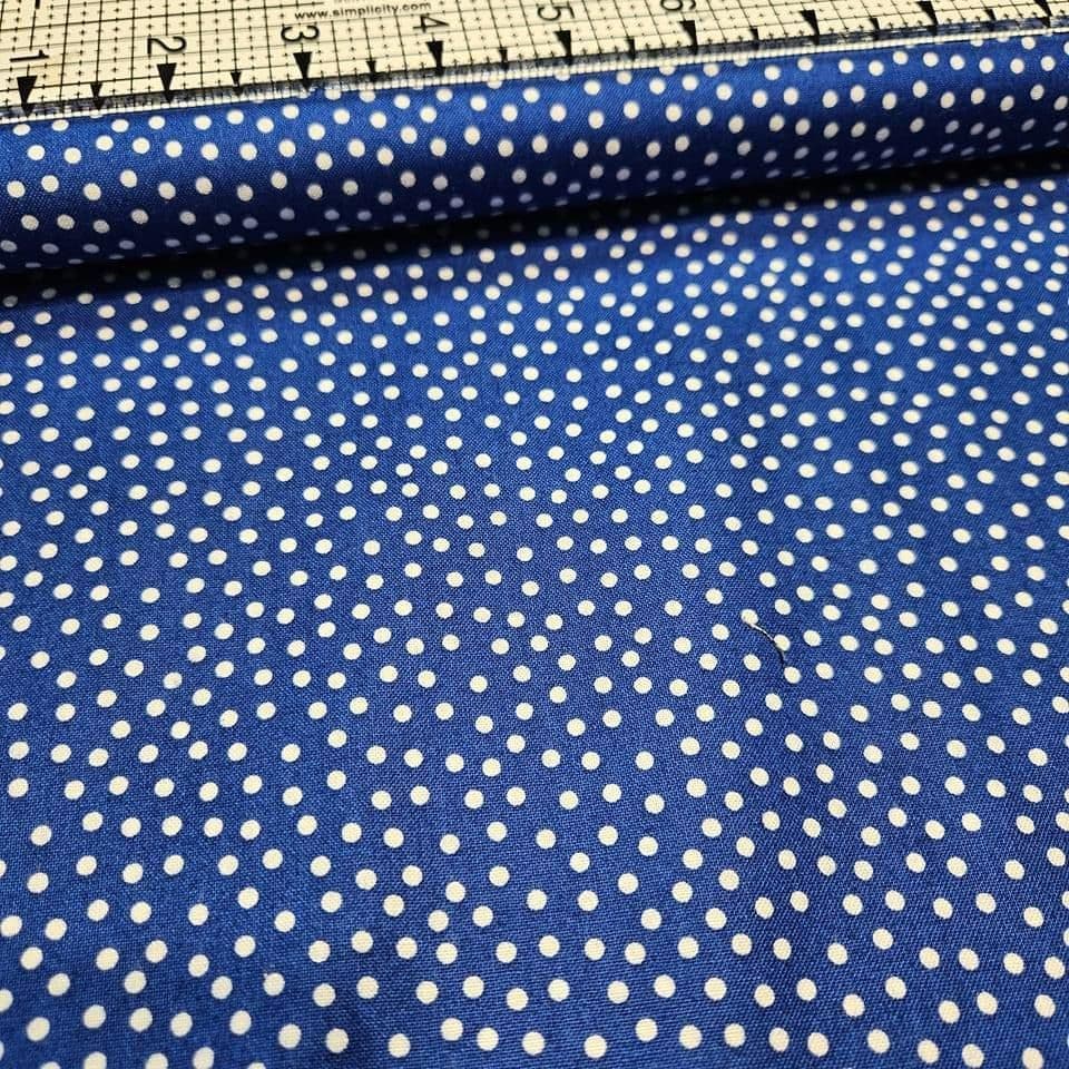 Stof - Quilters Basic Perfect Blue Spot 4517 100% Cotton Fabric