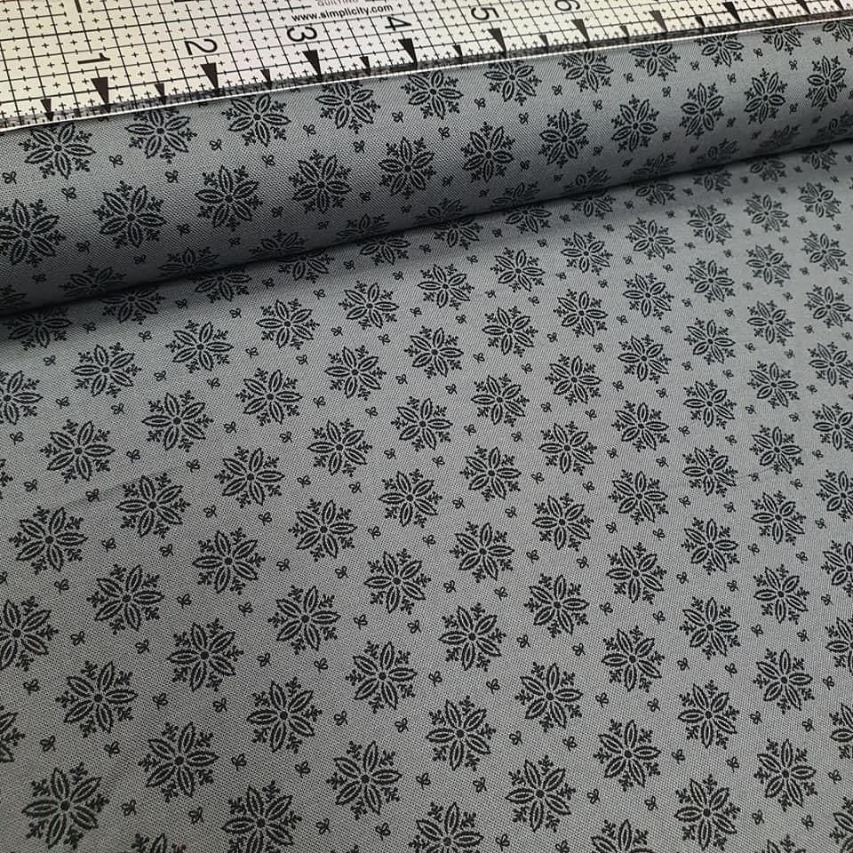 Stof - Tiled Up Flowers Grey 100% Cotton Fabric